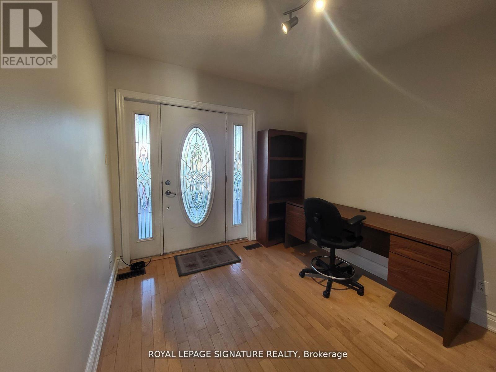 Main Fl - 33 Athlone Road, Toronto, Ontario  M4J 4H3 - Photo 19 - E13220704
