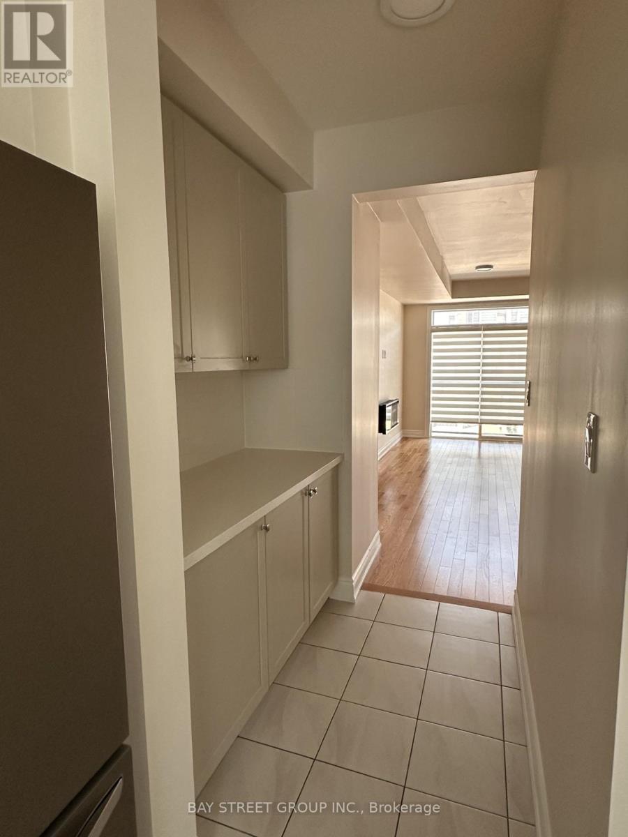 206 Tennant Circle, Vaughan, Ontario  L4H 5L4 - Photo 14 - N13108576