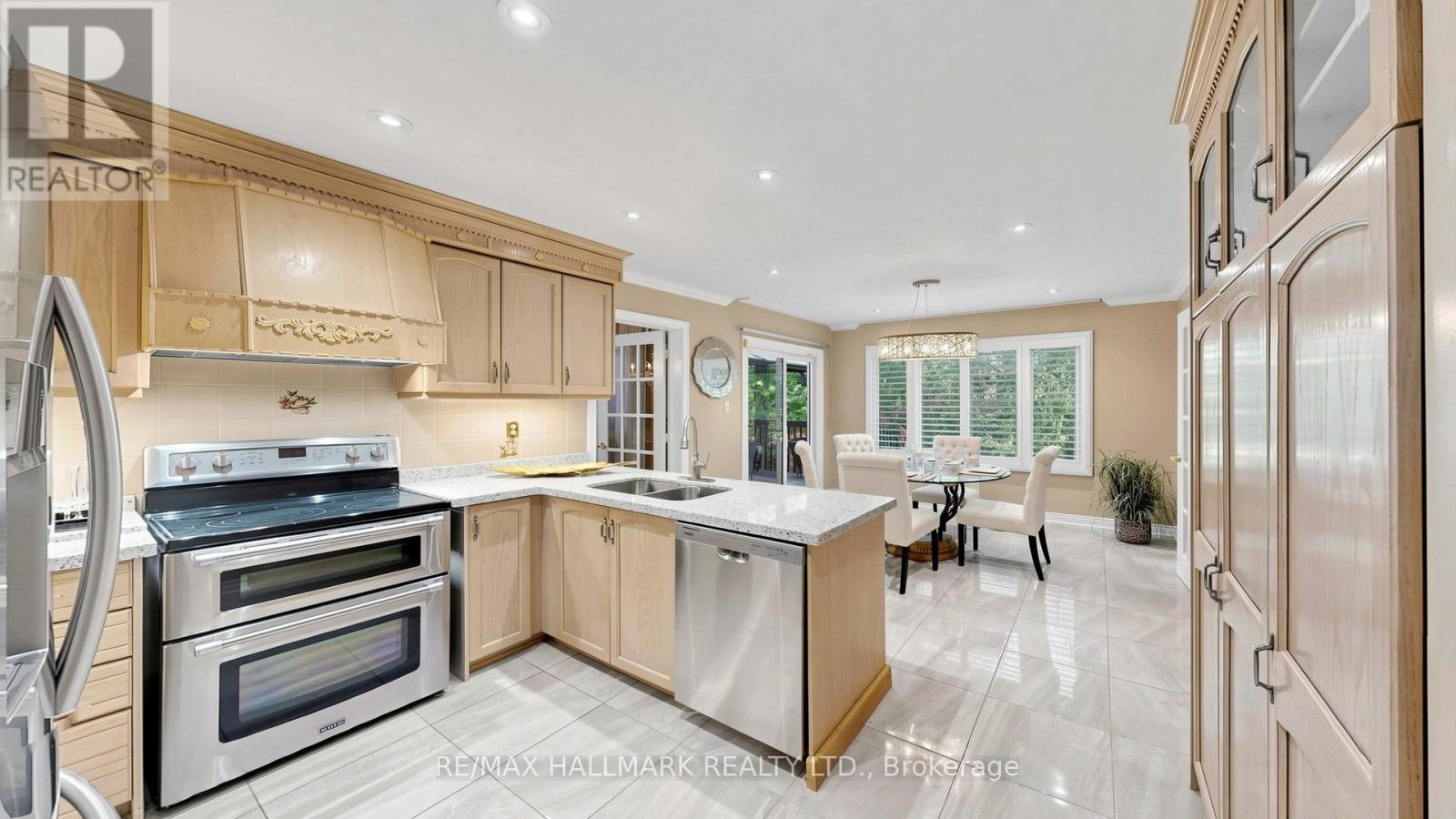 77 Cooperage Crescent, Richmond Hill, Ontario  L4C 9M2 - Photo 12 - N13220894