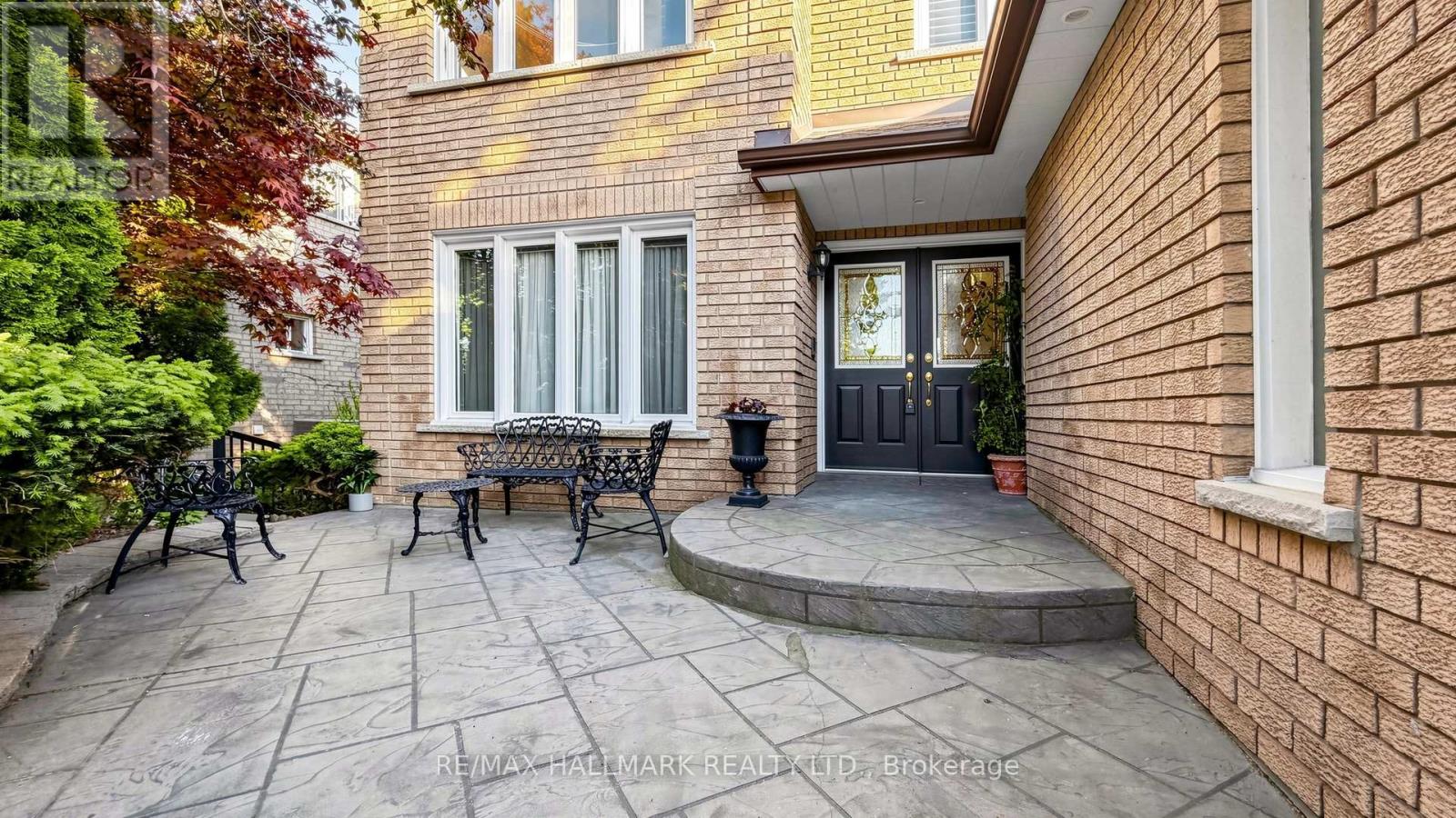 77 Cooperage Crescent, Richmond Hill, Ontario  L4C 9M2 - Photo 2 - N13220894