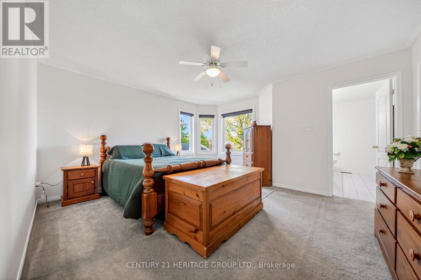 403 Bartholomew Drive, Newmarket, Ontario  L3X 2E7 - Photo 24 - N13221016