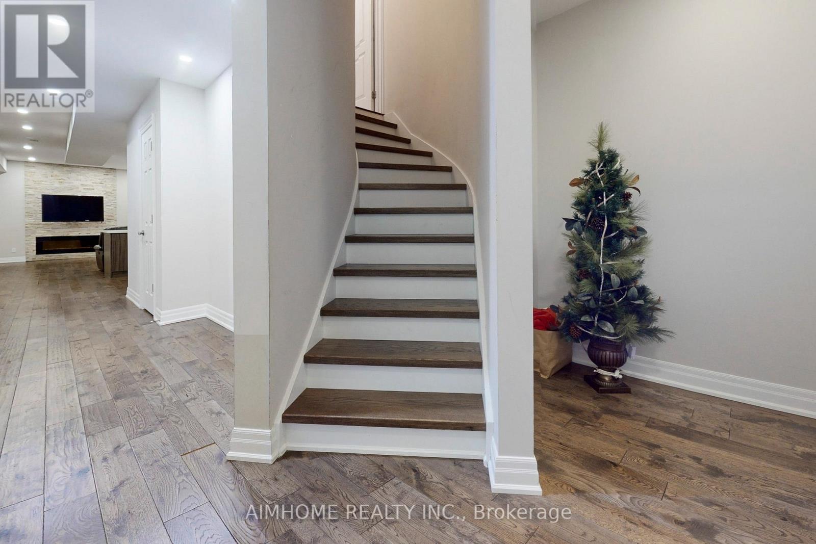 35 Marbrook Street, Richmond Hill, Ontario  L4C 0Y9 - Photo 33 - N13221150