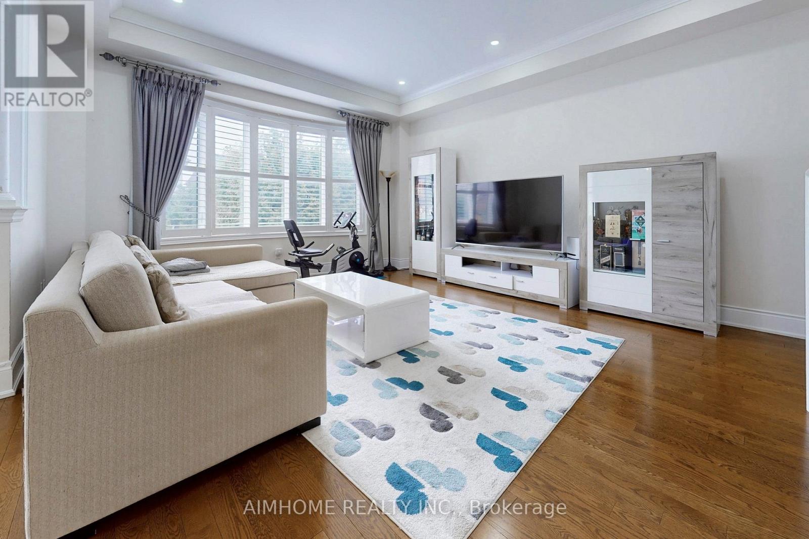 35 Marbrook Street, Richmond Hill, Ontario  L4C 0Y9 - Photo 7 - N13221150