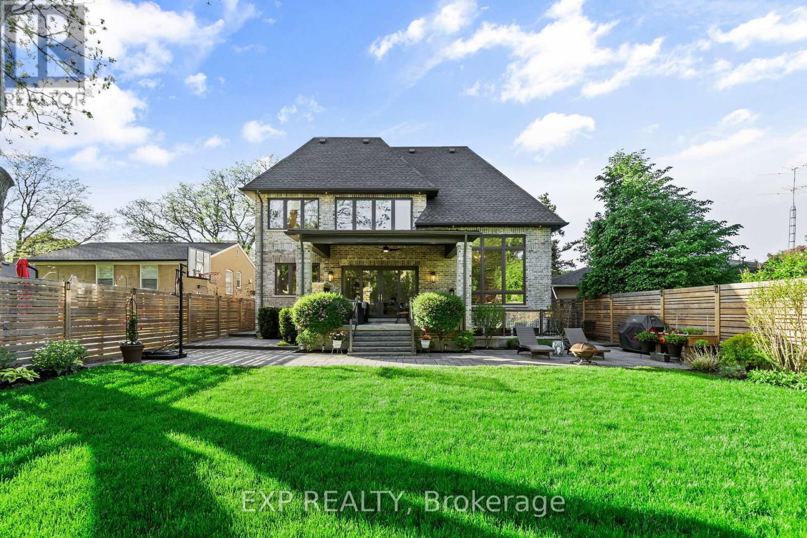 74 Bedford Park Avenue, Richmond Hill, Ontario  L4C 2N8 - Photo 43 - N13221154