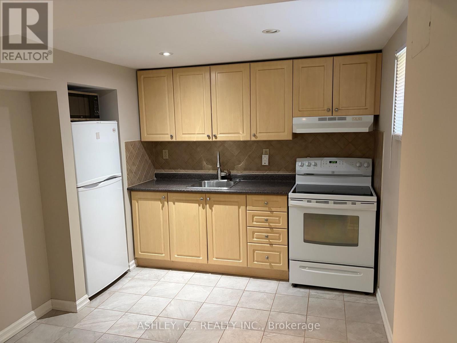 Bsmt - 267 King Street E, Mississauga, Ontario  L5A 1T4 - Photo 8 - W13035968