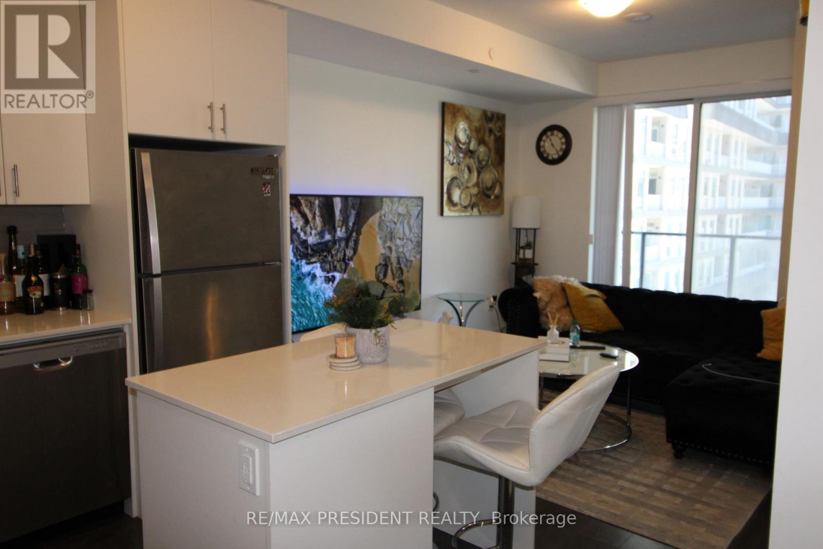 718 - 3220 William Coltson Avenue, Oakville, Ontario  L6H 7X9 - Photo 4 - W13113864