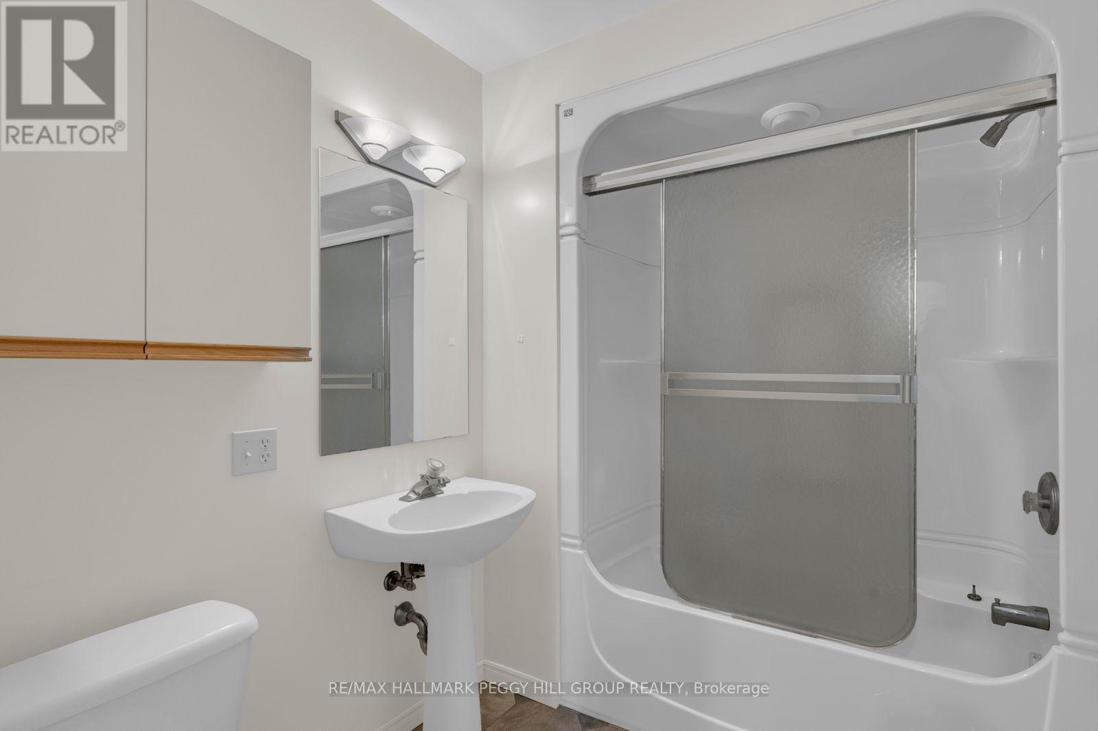 19 Murray Street, Barrie (Allandale Heights), Ontario  L4N 2X1 - Photo 15 - S13221014