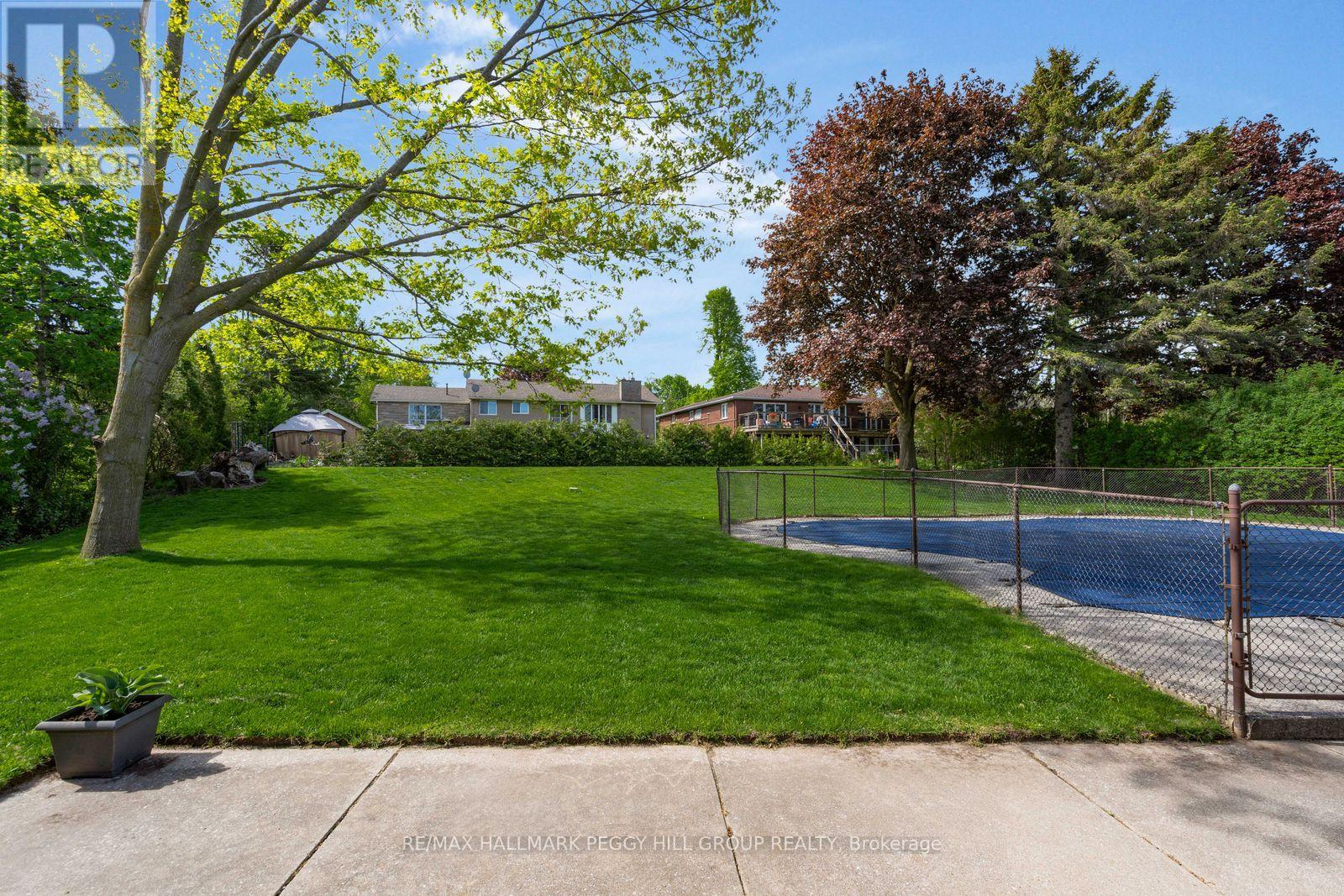 19 Murray Street, Barrie (Allandale Heights), Ontario  L4N 2X1 - Photo 17 - S13221014