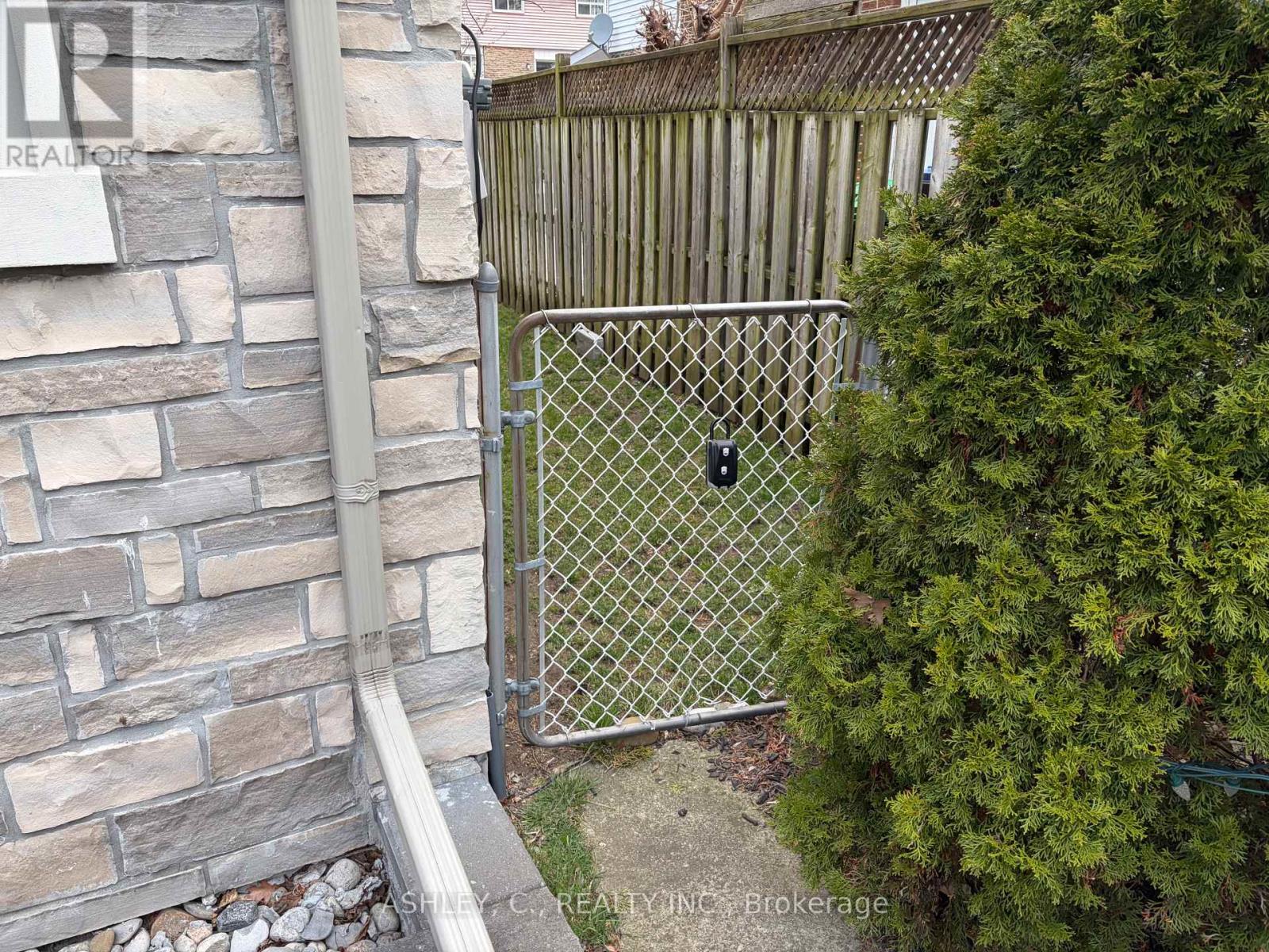Bsmt - 267 King Street E, Mississauga, Ontario  L5A 1T4 - Photo 9 - W13035968