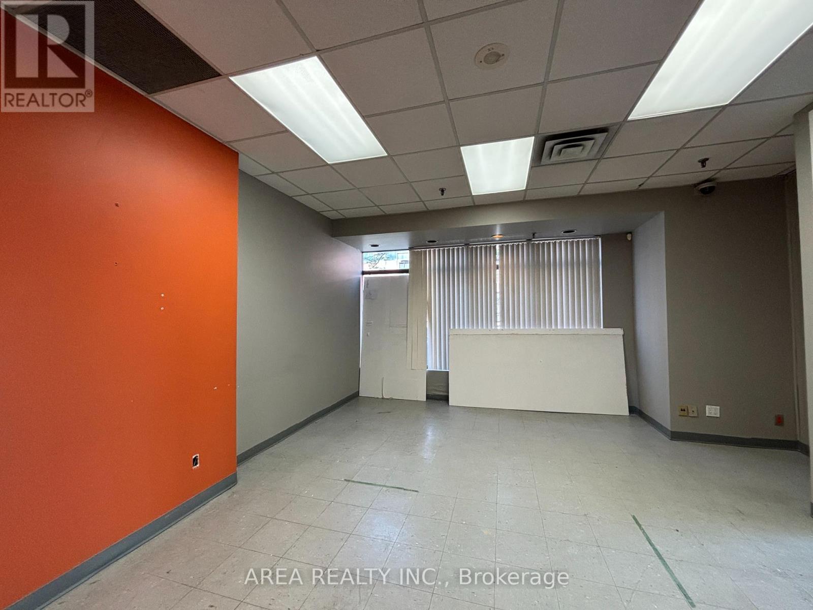 R200 - 265 Enfield Place, Mississauga, Ontario  L5B 3Y6 - Photo 7 - W13221170
