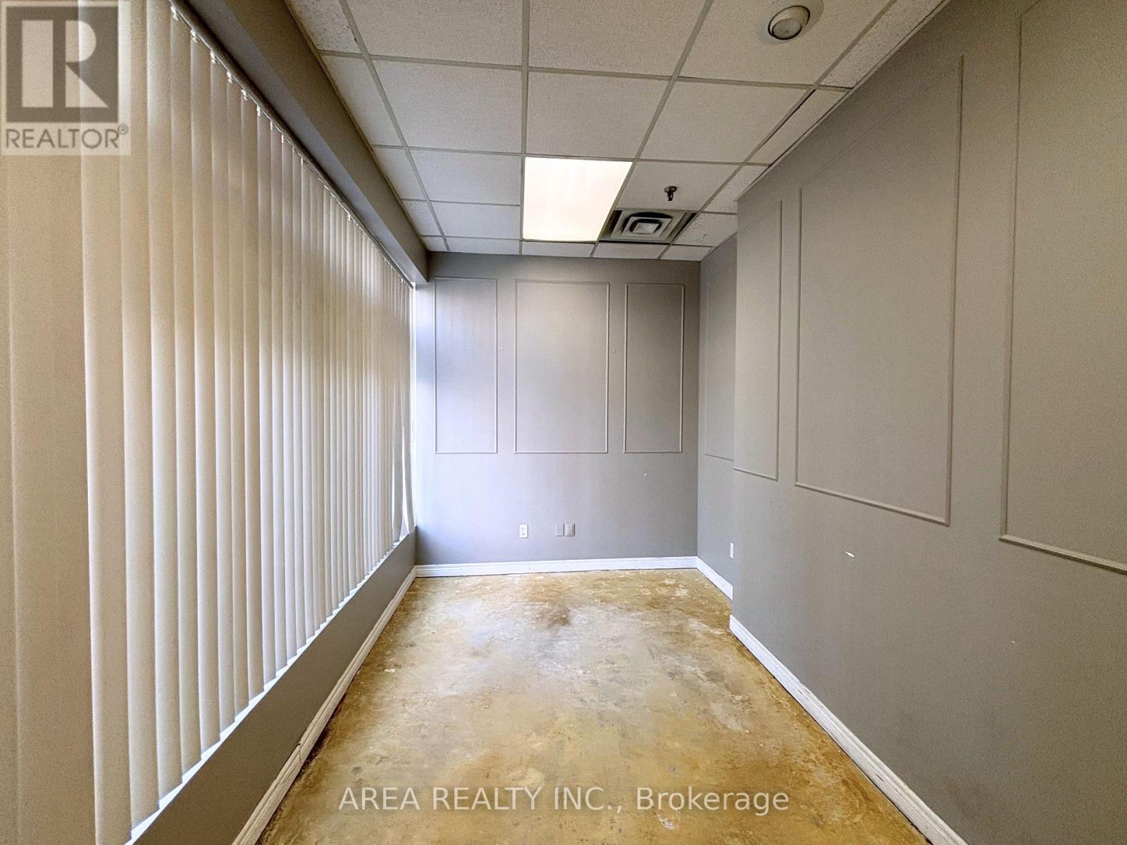 R200 - 265 Enfield Place, Mississauga, Ontario  L5B 3Y6 - Photo 9 - W13221170