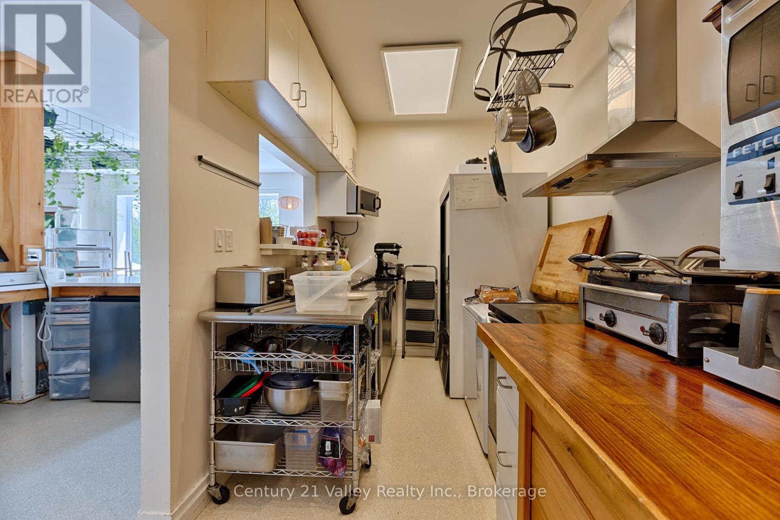636 Mill Street, Greater Madawaska, Ontario K0J 1H0 - Photo 36 - X12922572