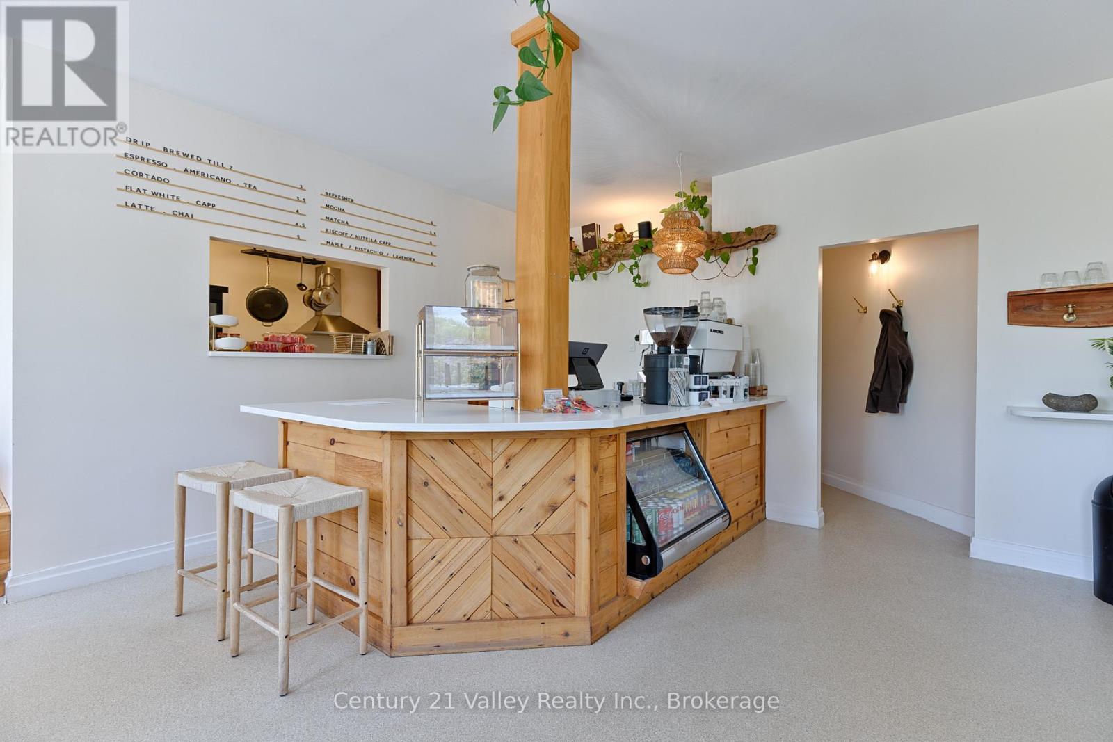 636 Mill Street, Greater Madawaska, Ontario K0J 1H0 - Photo 34 - X12922572