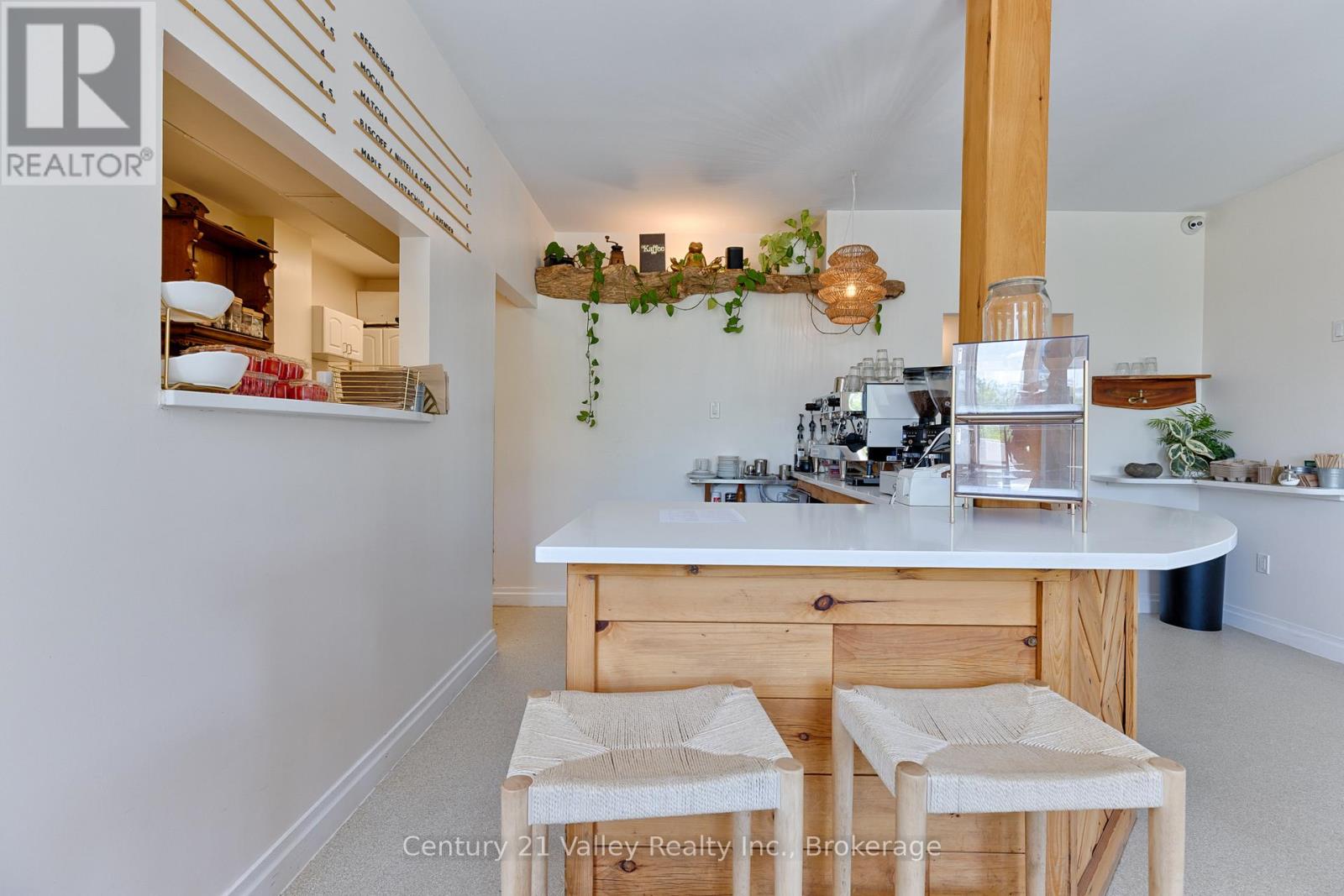 636 Mill Street, Greater Madawaska, Ontario K0J 1H0 - Photo 39 - X12922572