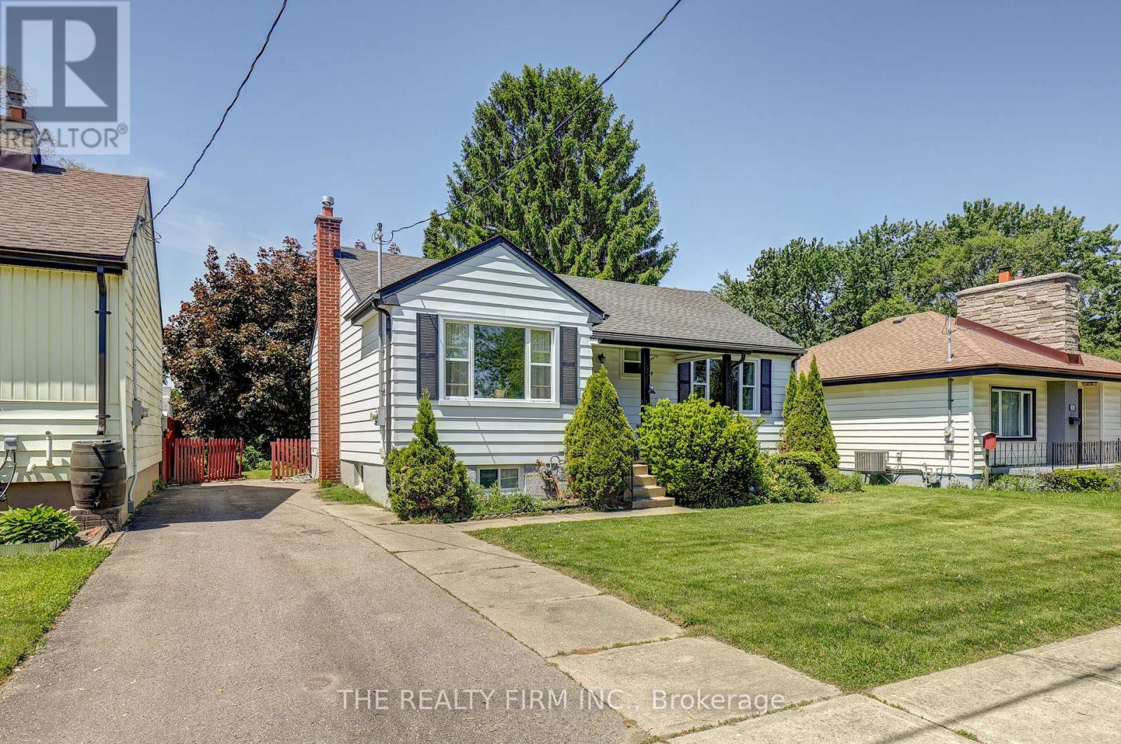 361 Edgeworth Avenue, London East, Ontario  N5W 5C3 - Photo 1 - X13221518