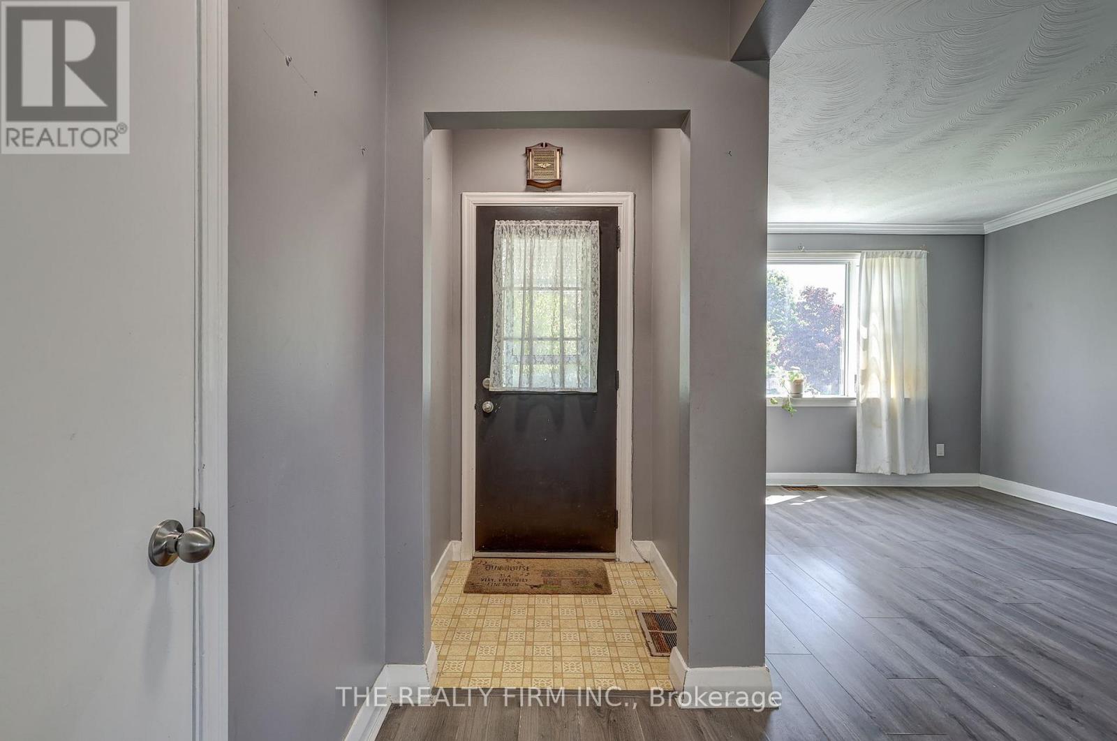 361 Edgeworth Avenue, London East, Ontario  N5W 5C3 - Photo 3 - X13221518
