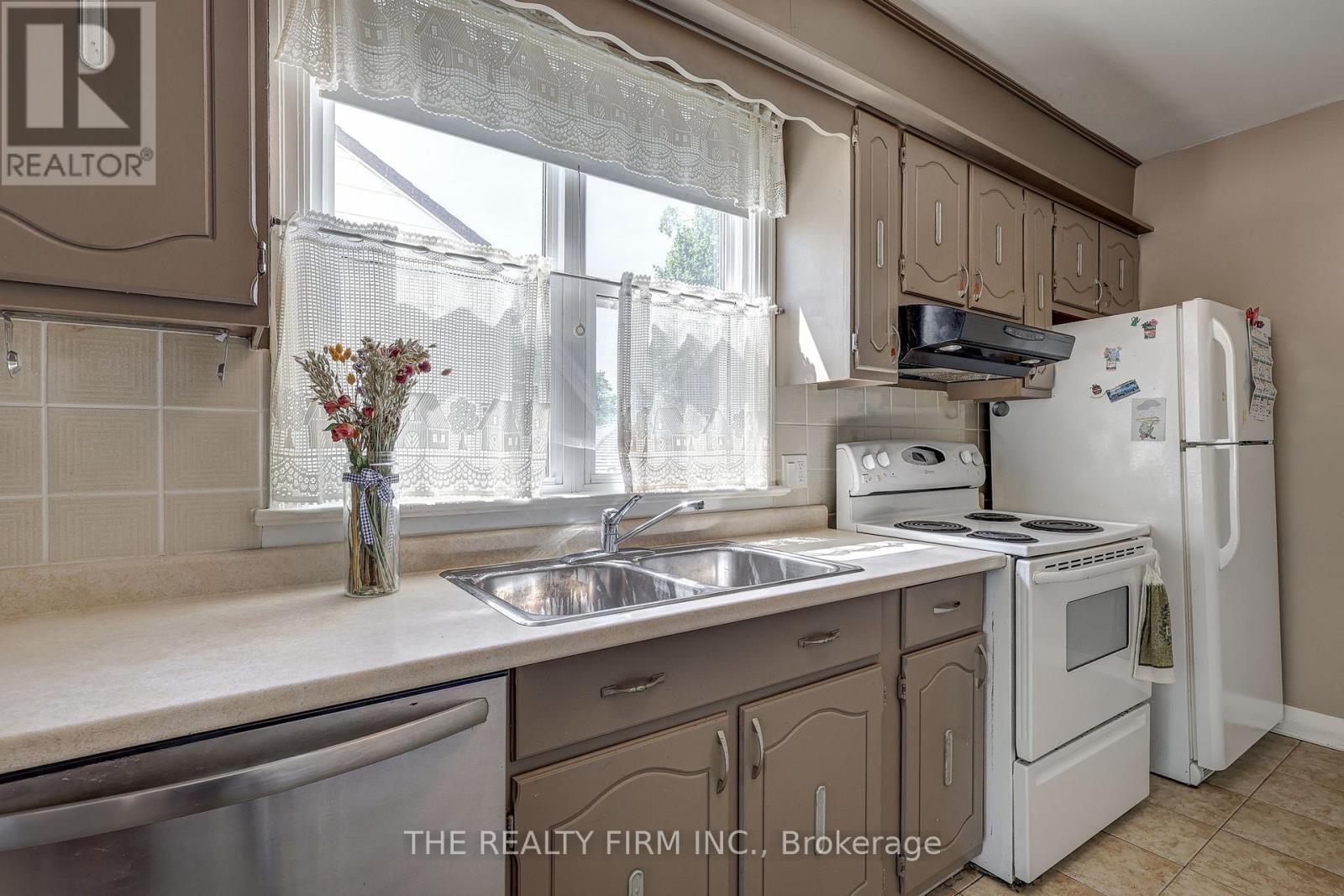 361 Edgeworth Avenue, London East, Ontario  N5W 5C3 - Photo 8 - X13221518