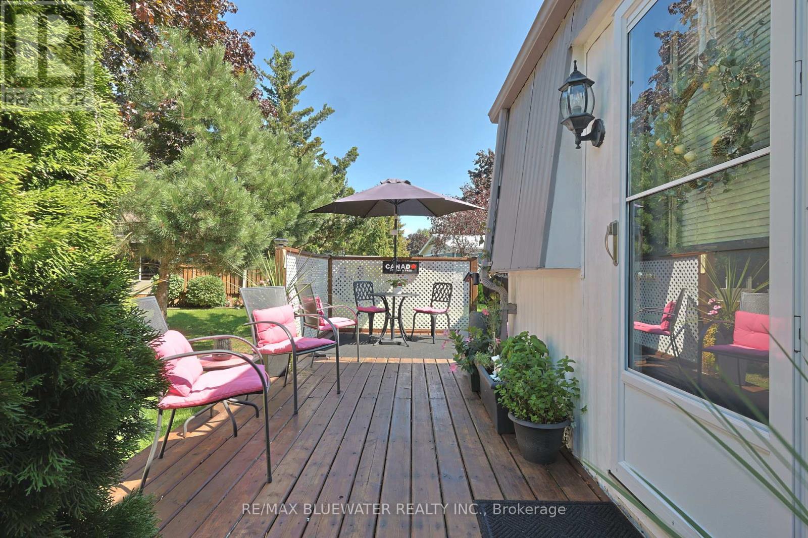 208 Biltmore Drive, South Huron, Ontario  N0M 1T0 - Photo 10 - X13221574