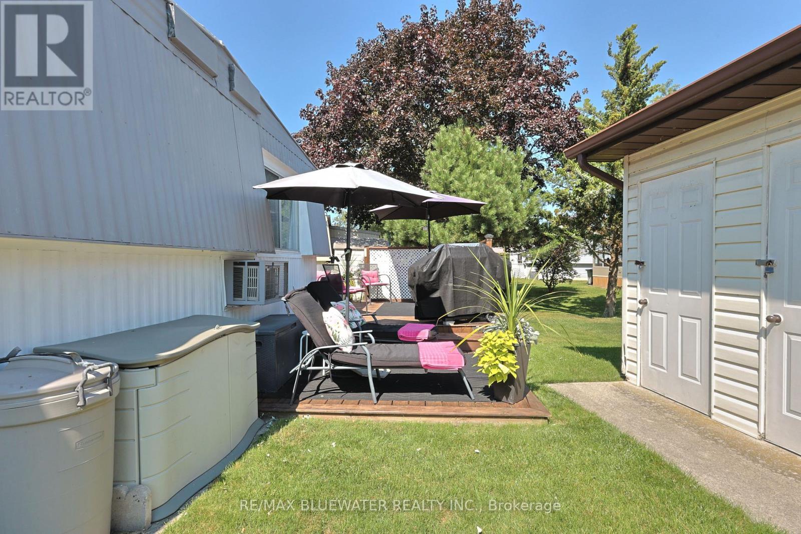 208 Biltmore Drive, South Huron, Ontario  N0M 1T0 - Photo 30 - X13221574