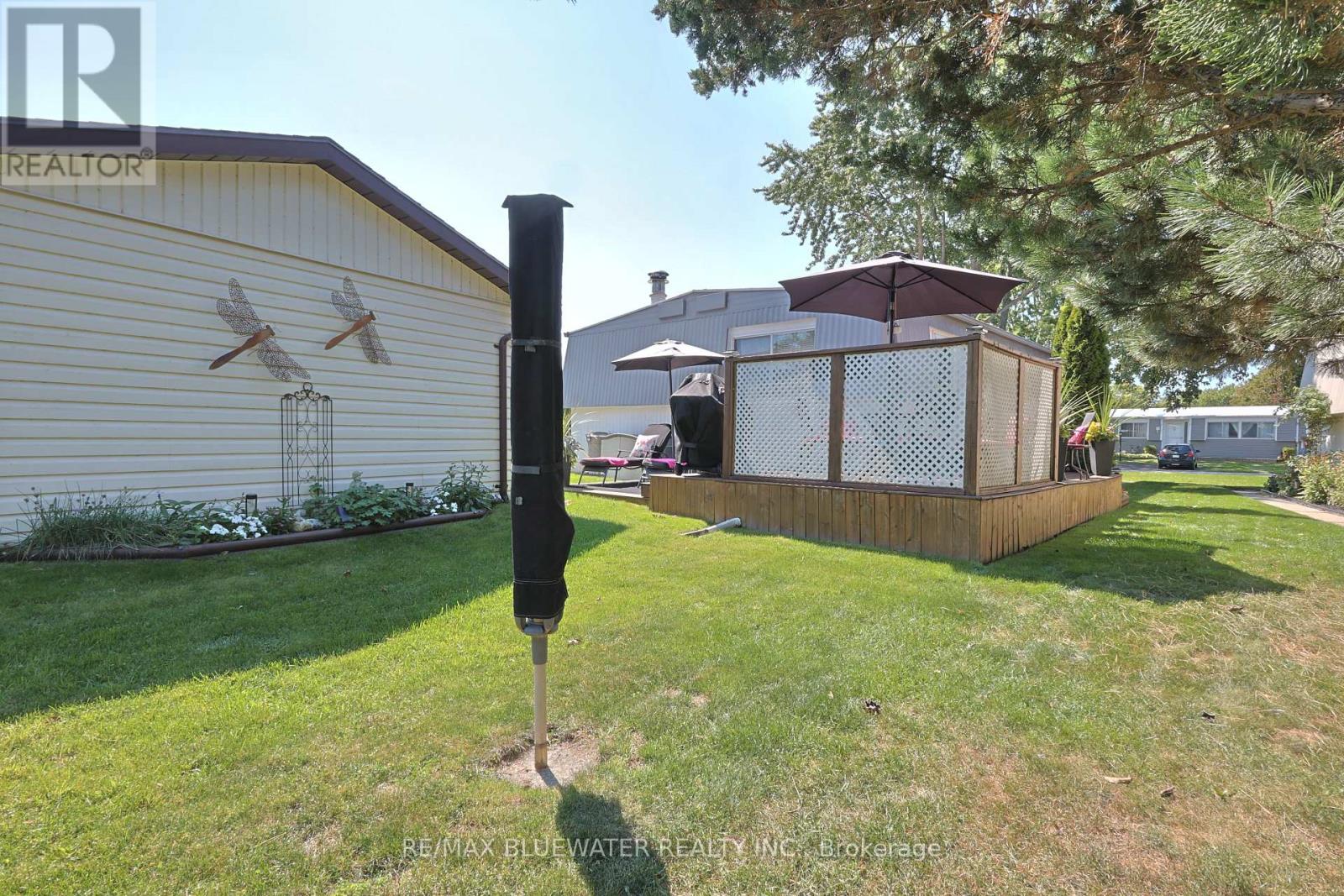208 Biltmore Drive, South Huron, Ontario  N0M 1T0 - Photo 32 - X13221574