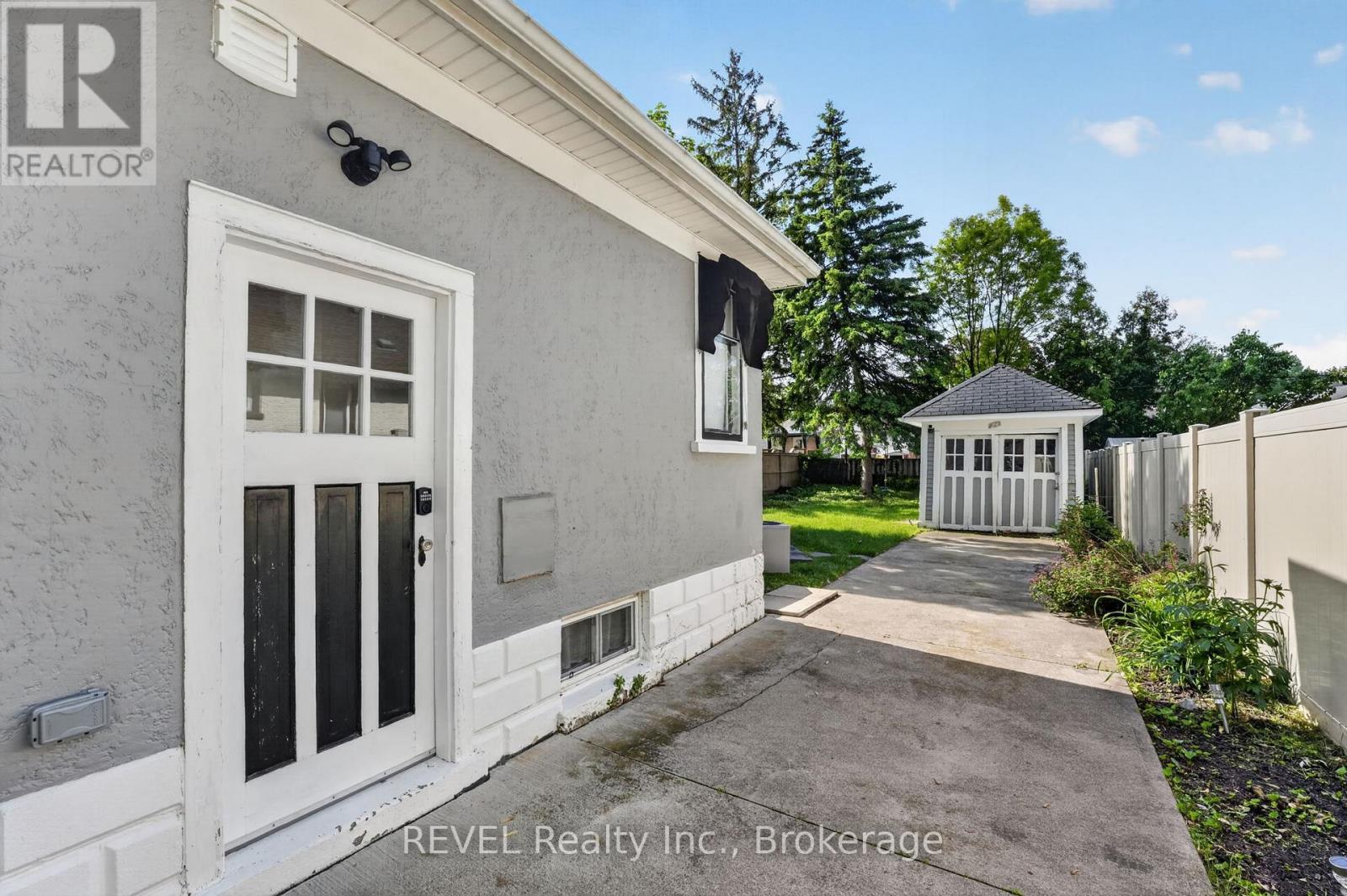 74 St. Patrick Street, St. Catharines, Ontario  L2R 1K3 - Photo 37 - X13209706