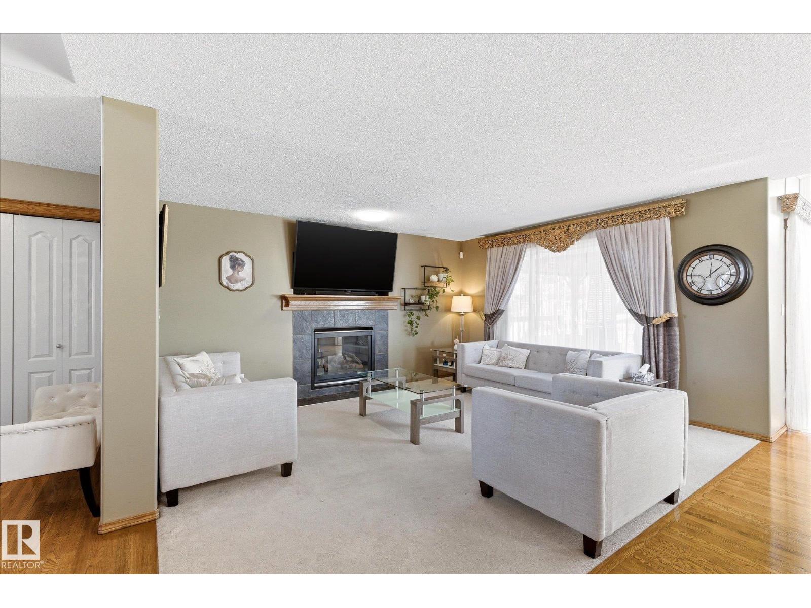 442 Hunters Gr NW, Edmonton, Alberta  T6R 3C1 - Photo 3 - E4491072