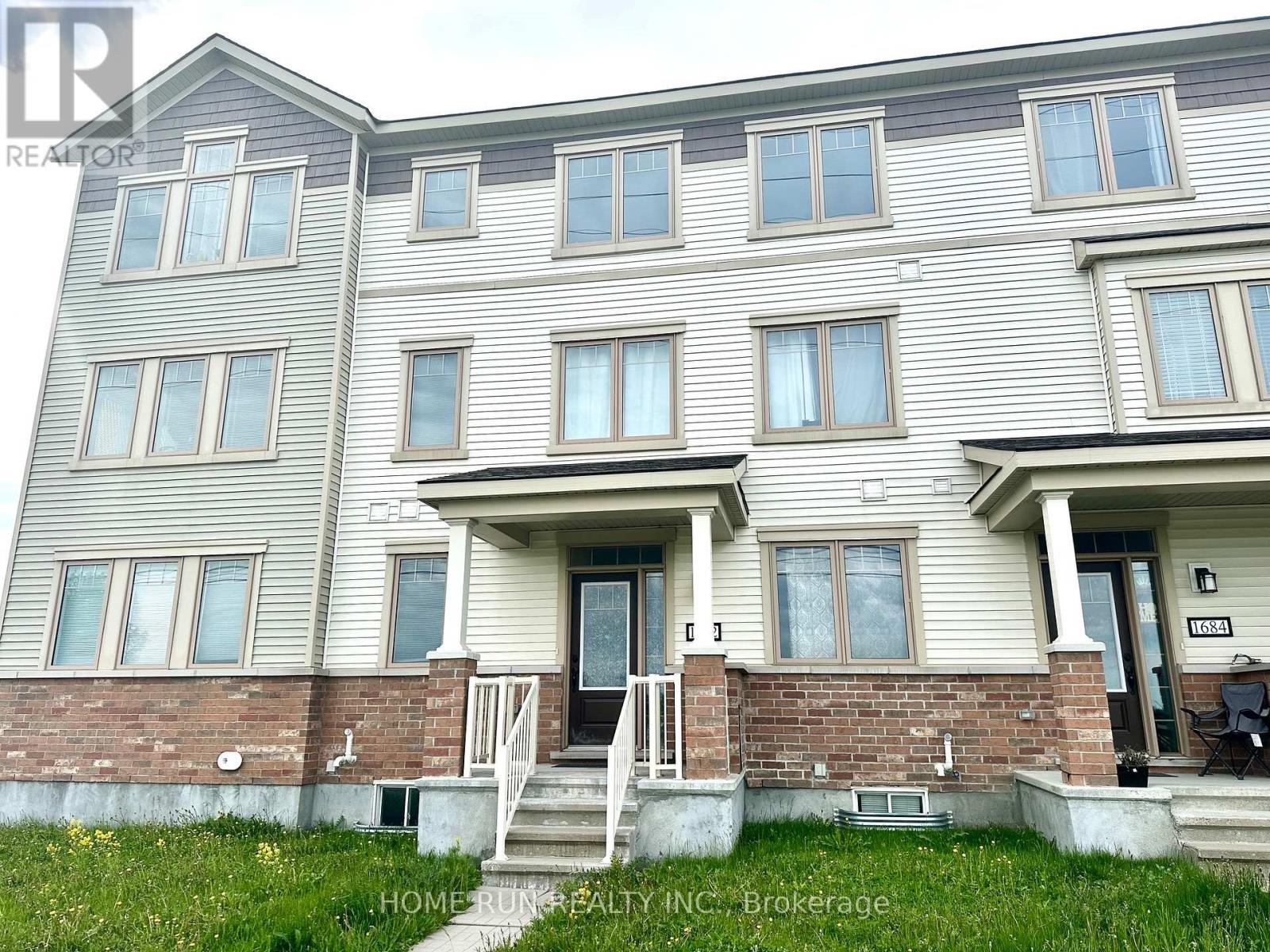 1682 MAPLE GROVE ROAD, Ottawa, Ontario