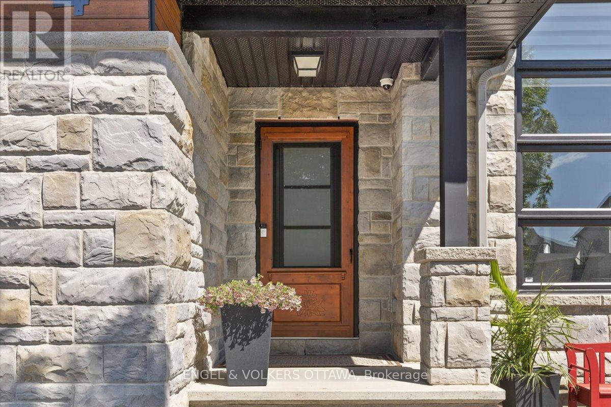 34 Granite Street, Clarence-Rockland, Ontario  K4K 0J2 - Photo 2 - X13221492