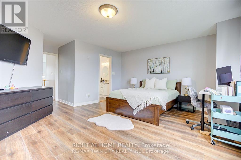 Upper - 138 Apple Ridge Drive, Kitchener, Ontario  N2P 2S7 - Photo 15 - X13220996