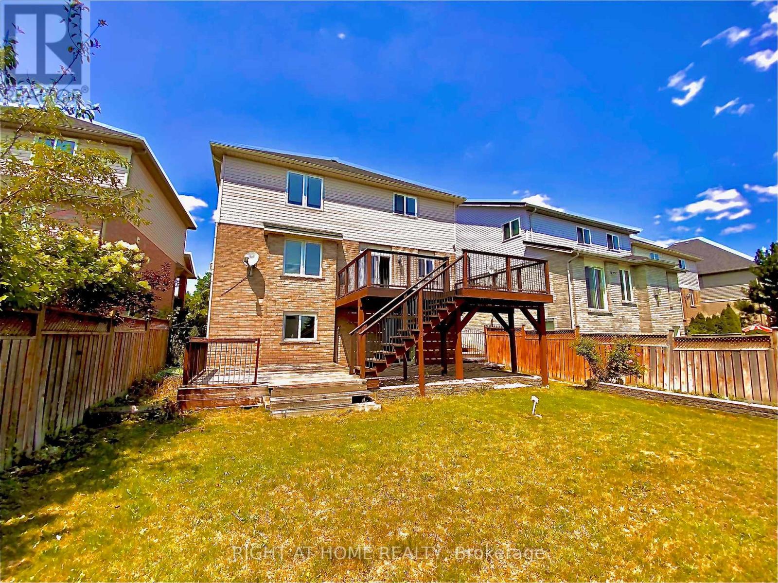 Upper - 138 Apple Ridge Drive, Kitchener, Ontario  N2P 2S7 - Photo 25 - X13220996
