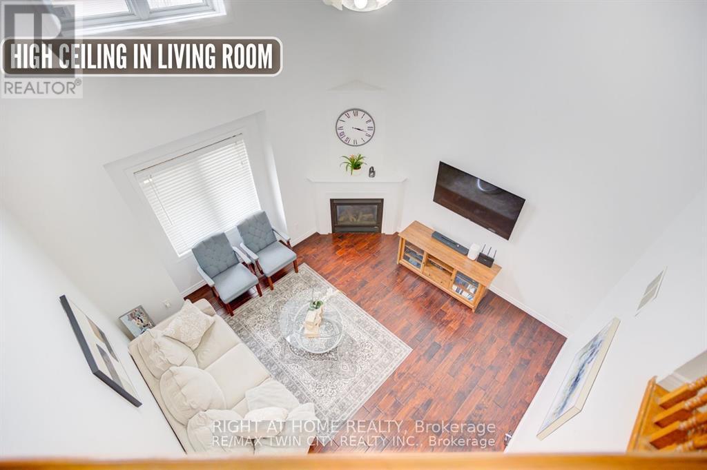 Upper - 138 Apple Ridge Drive, Kitchener, Ontario  N2P 2S7 - Photo 3 - X13220996
