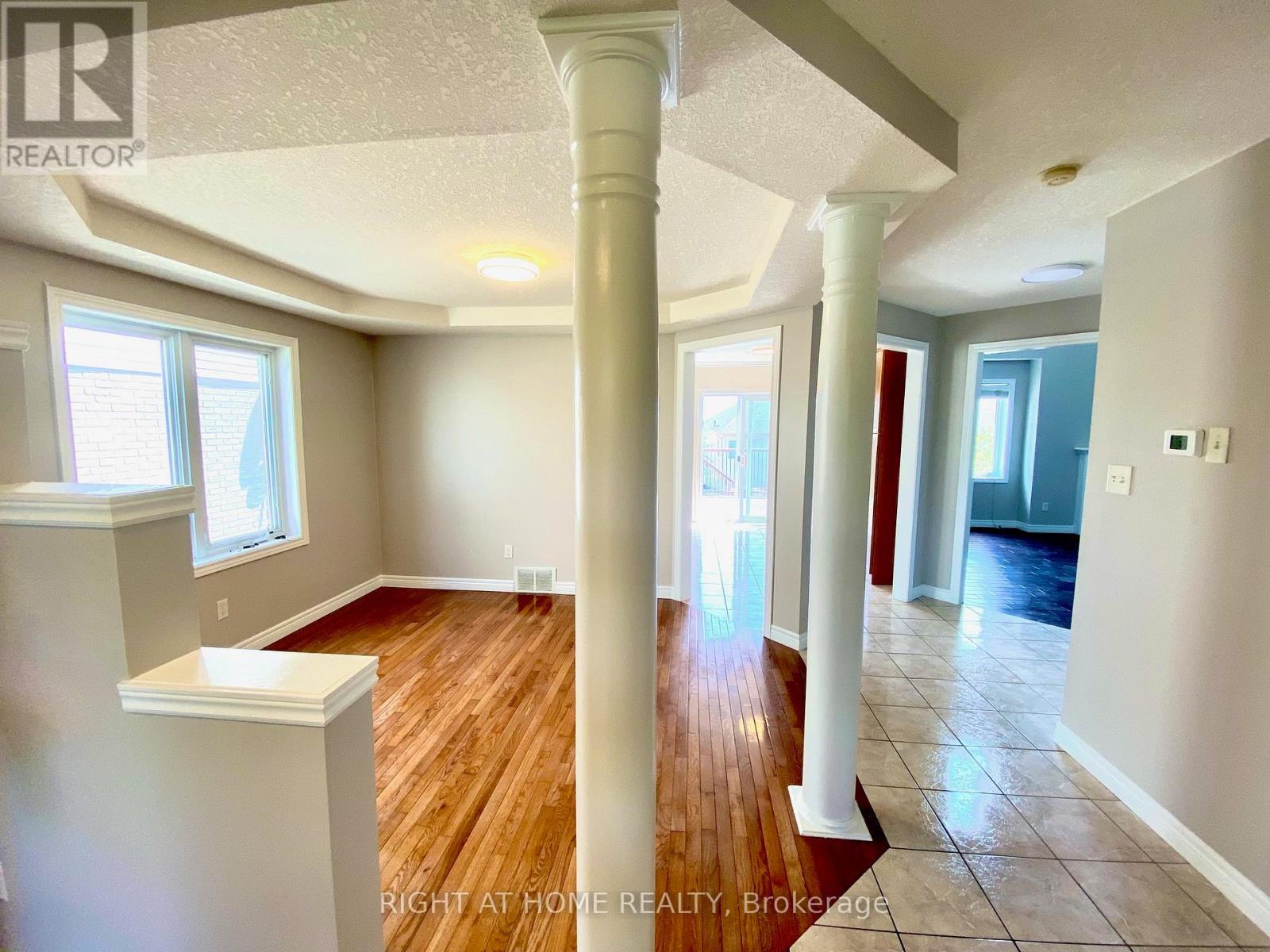Upper - 138 Apple Ridge Drive, Kitchener, Ontario  N2P 2S7 - Photo 7 - X13220996