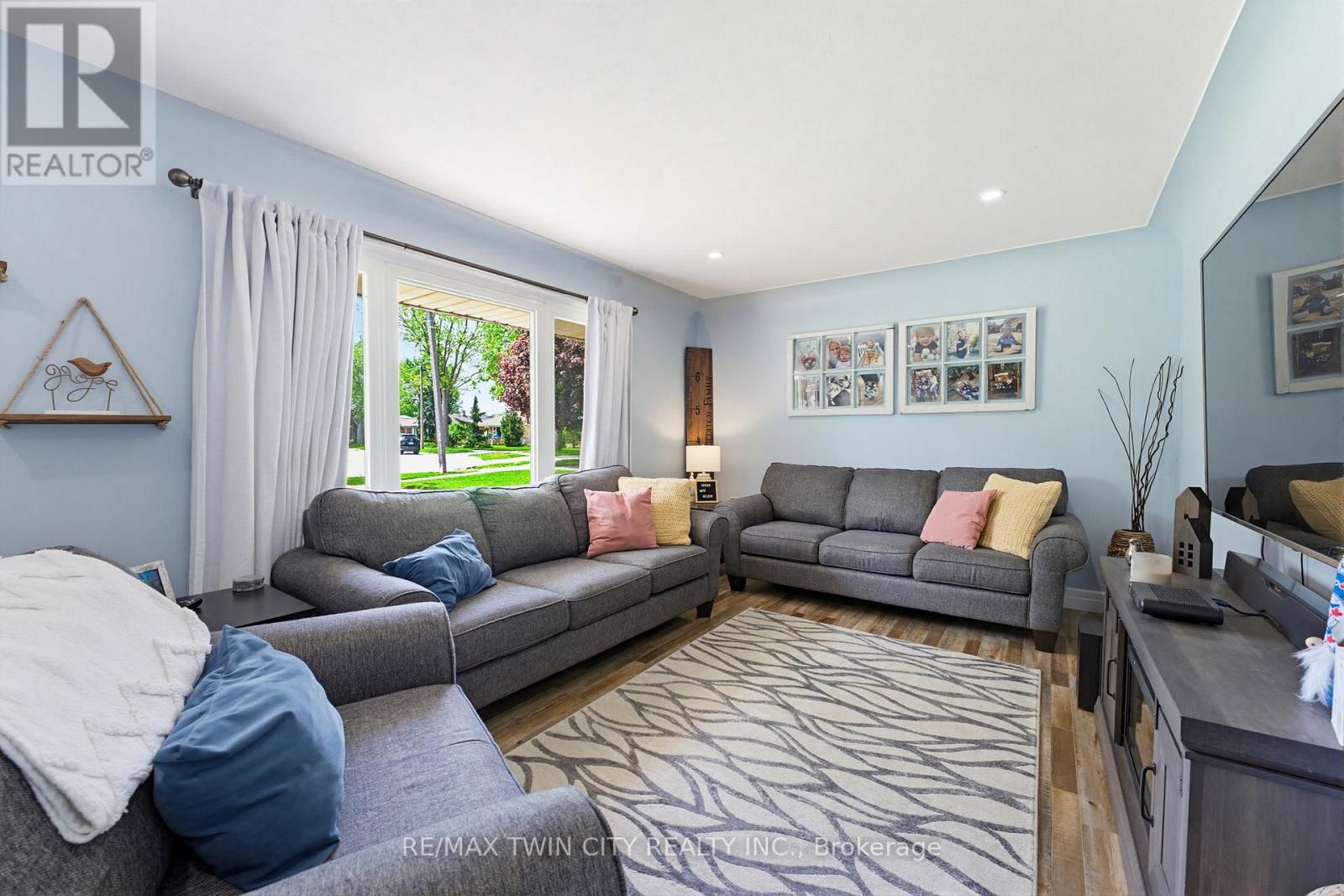 1681 Severn Avenue, Cambridge, Ontario  N3H 2R6 - Photo 5 - X13221130