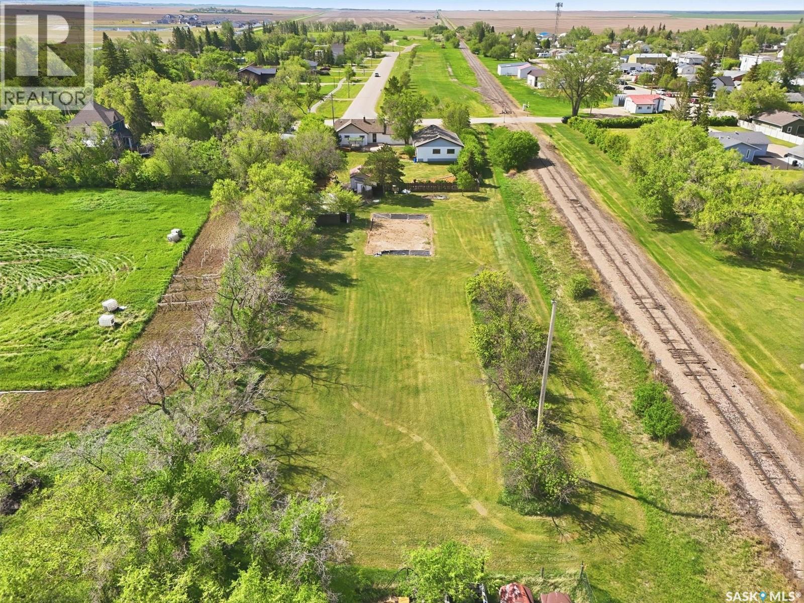 503 3rd Street, Dundurn, Saskatchewan  S0K 1K0 - Photo 6 - SK037719