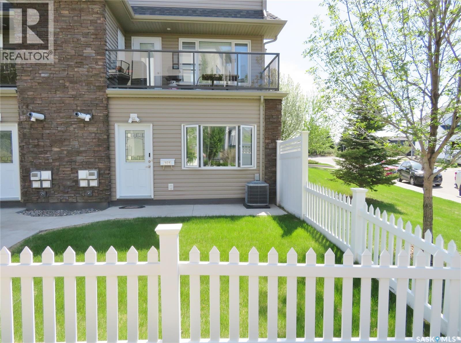 101 115 Dalgleish Link, Saskatoon, Saskatchewan  S7W 0N5 - Photo 2 - SK037666