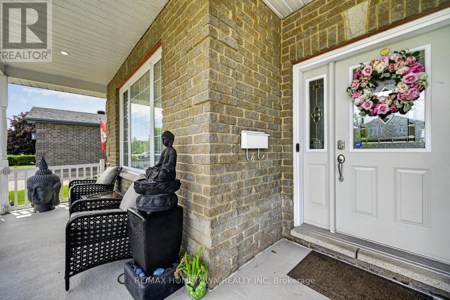 1020 Crestwood Drive, Brockville, Ontario  K6V 7N1 - Photo 5 - X13221246