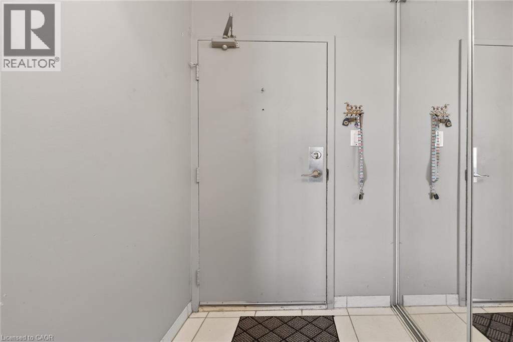 301 Frances Avenue Unit# 1904, Stoney Creek, Ontario  L8E 3W6 - Photo 11 - 40835246