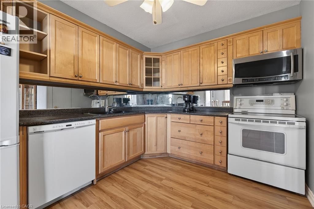 301 Frances Avenue Unit# 1904, Stoney Creek, Ontario  L8E 3W6 - Photo 20 - 40835246