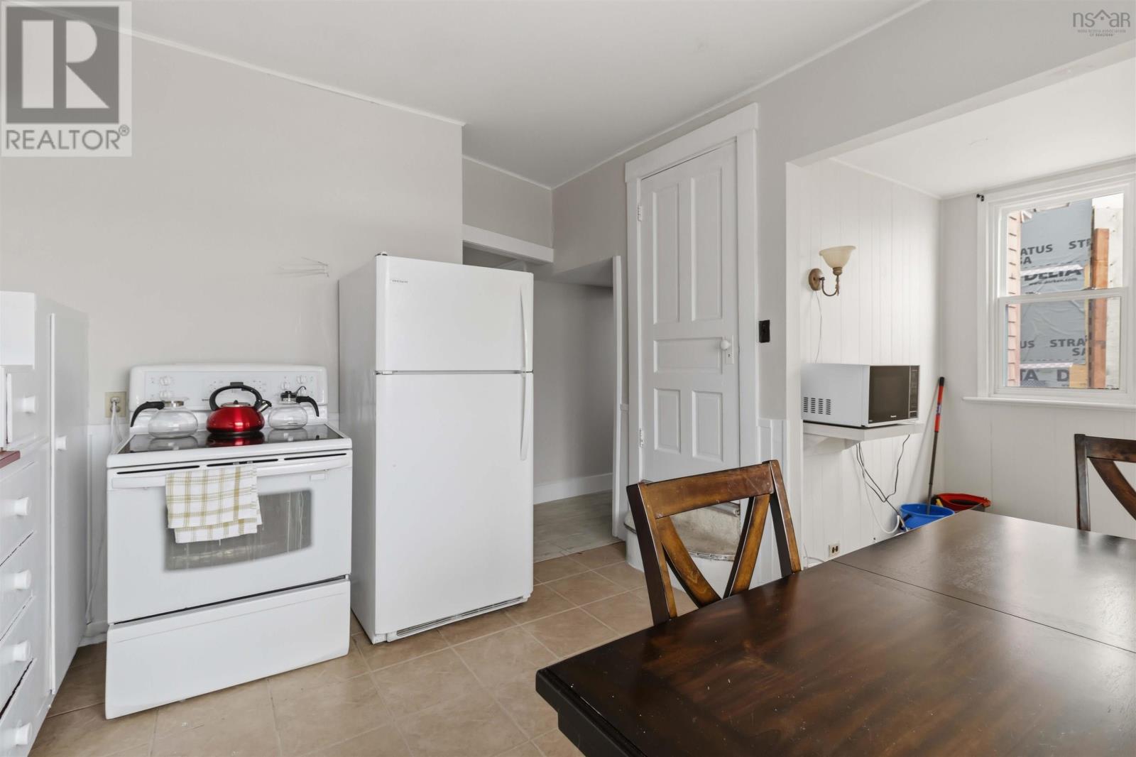 13 Fairbanks Street, Dartmouth, Nova Scotia  B3A 1B8 - Photo 15 - 202607776