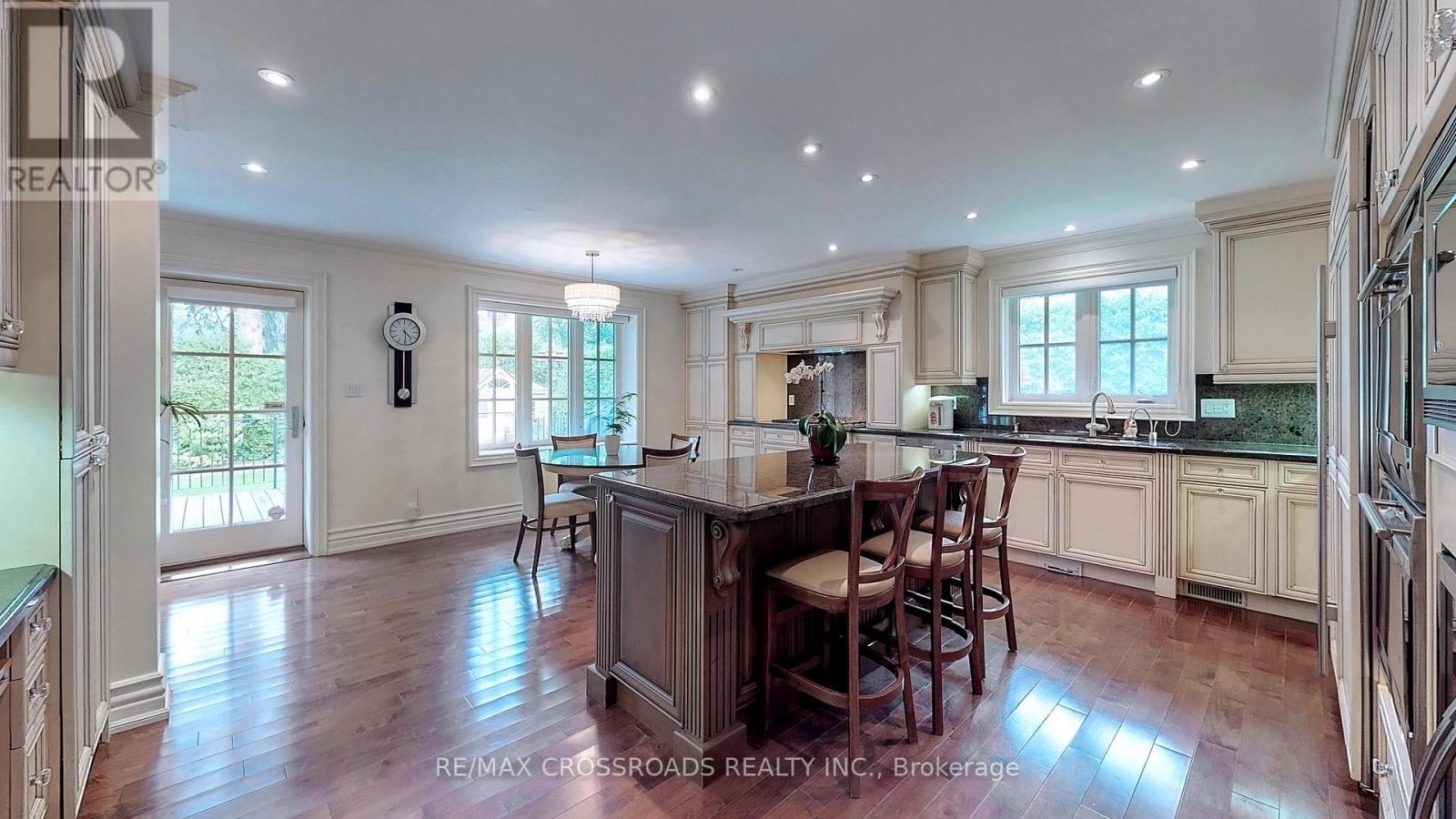 9 Daleberry Place, Toronto, Ontario  M3B 2A5 - Photo 11 - C13221178