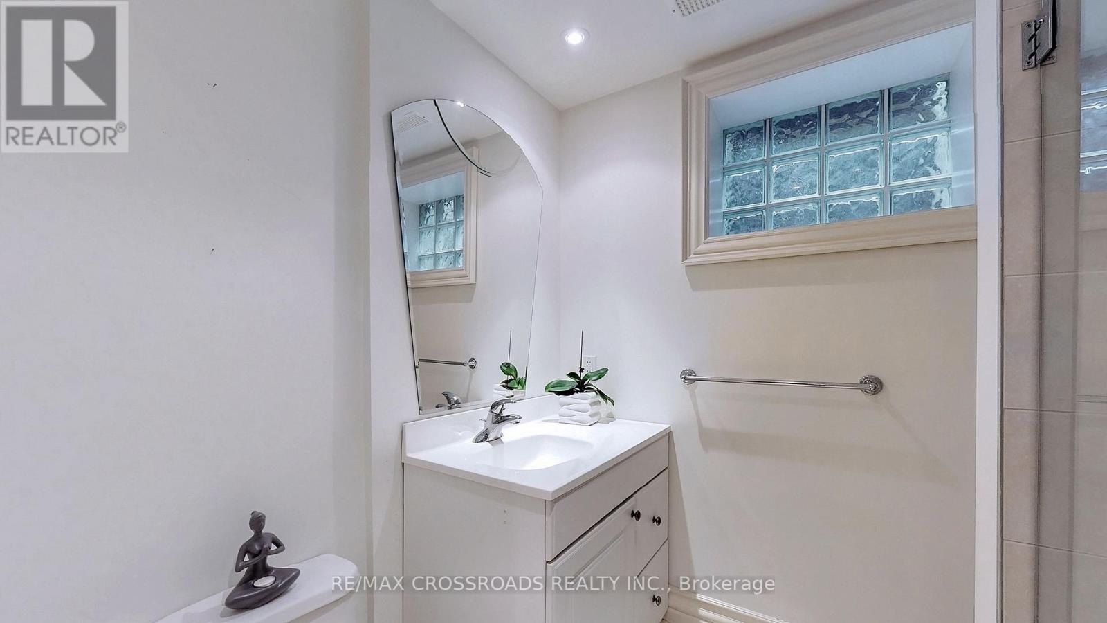9 Daleberry Place, Toronto, Ontario  M3B 2A5 - Photo 38 - C13221178