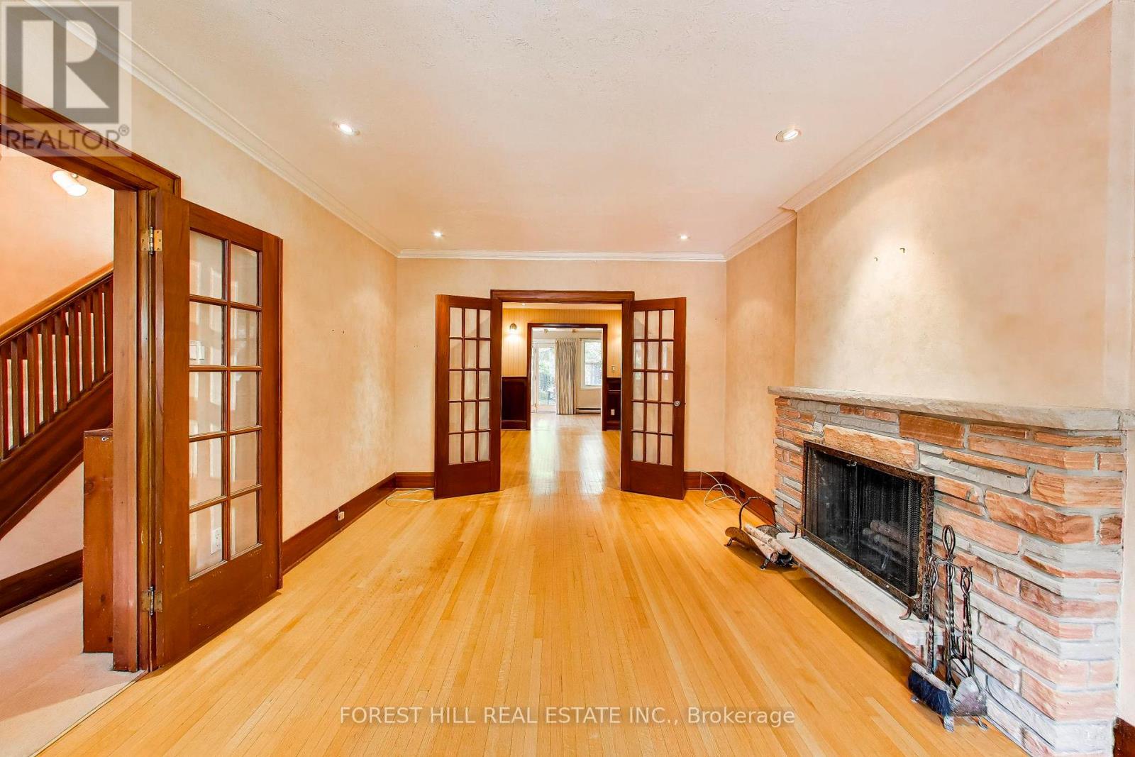 164 Deloraine Avenue, Toronto, Ontario  M5M 2A9 - Photo 3 - C13221208