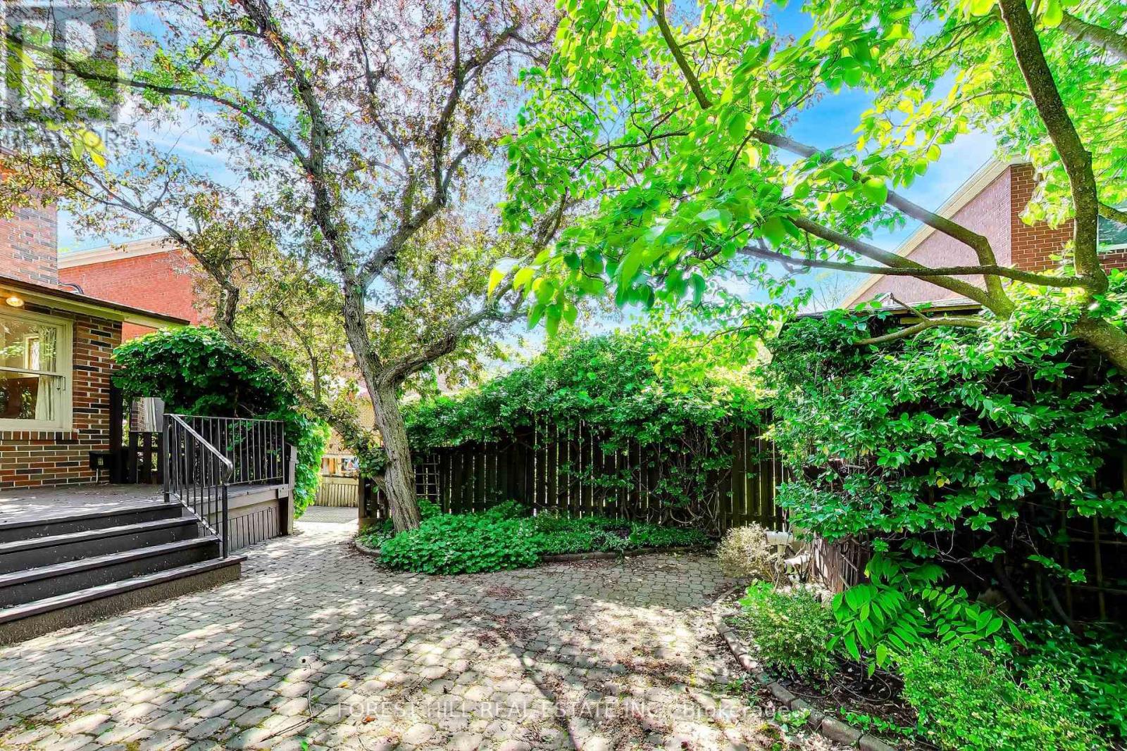 164 Deloraine Avenue, Toronto, Ontario  M5M 2A9 - Photo 34 - C13221208