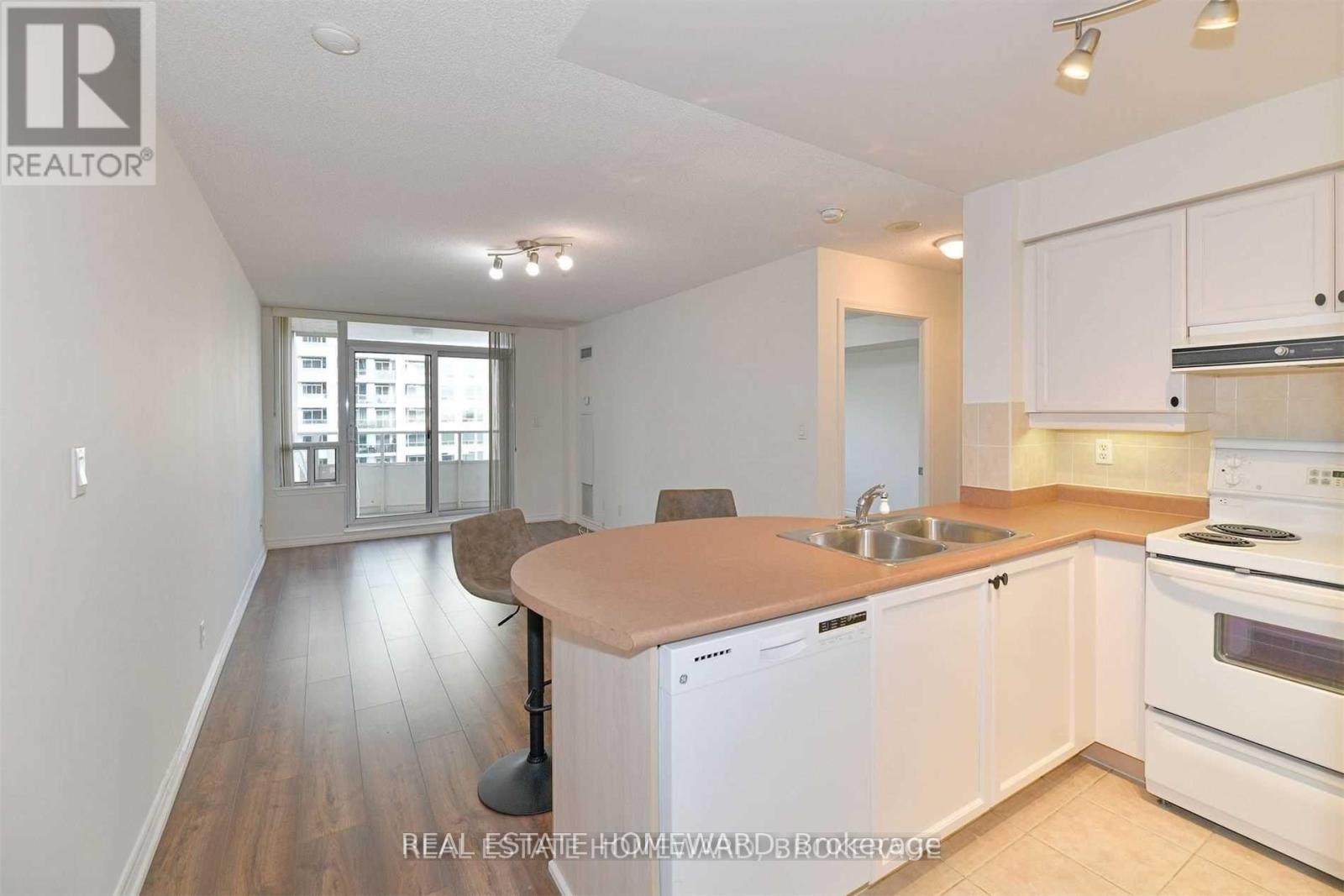 504 - 1 Rean Drive, Toronto, Ontario  M2K 3C1 - Photo 8 - C13221216