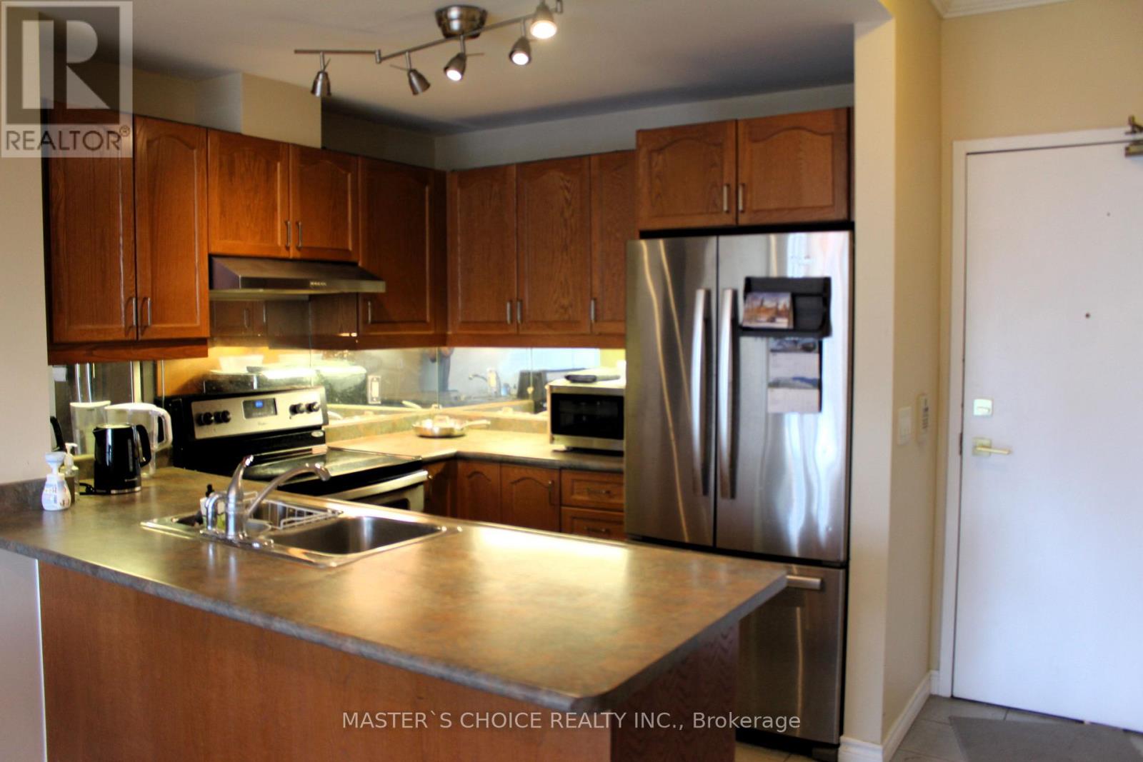 Up6 - 28 Byng Avenue, Toronto, Ontario  M2N 7H4 - Photo 4 - C13221380