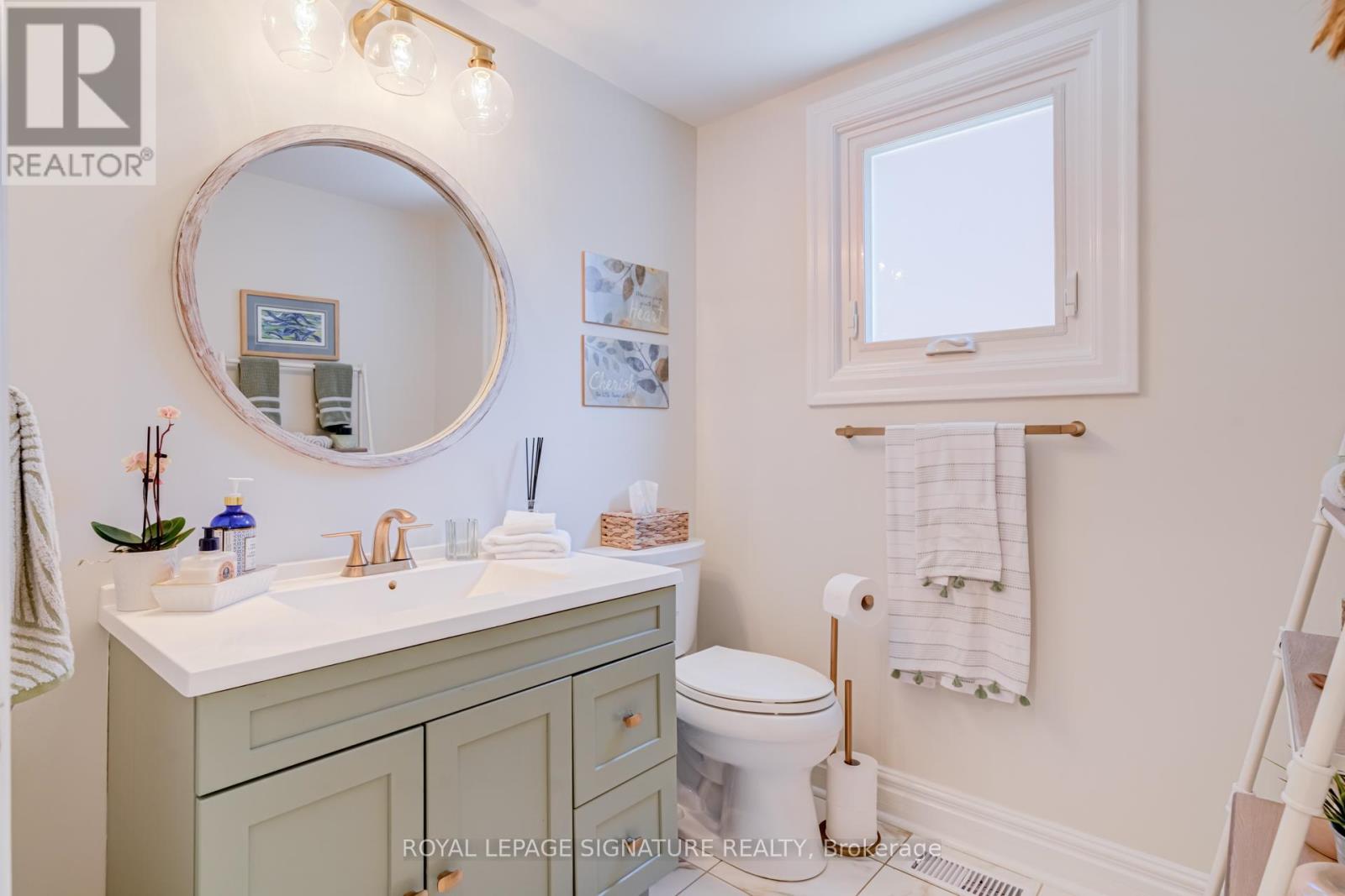209 Ranleigh Avenue, Toronto, Ontario  M4N 1X3 - Photo 14 - C13221410