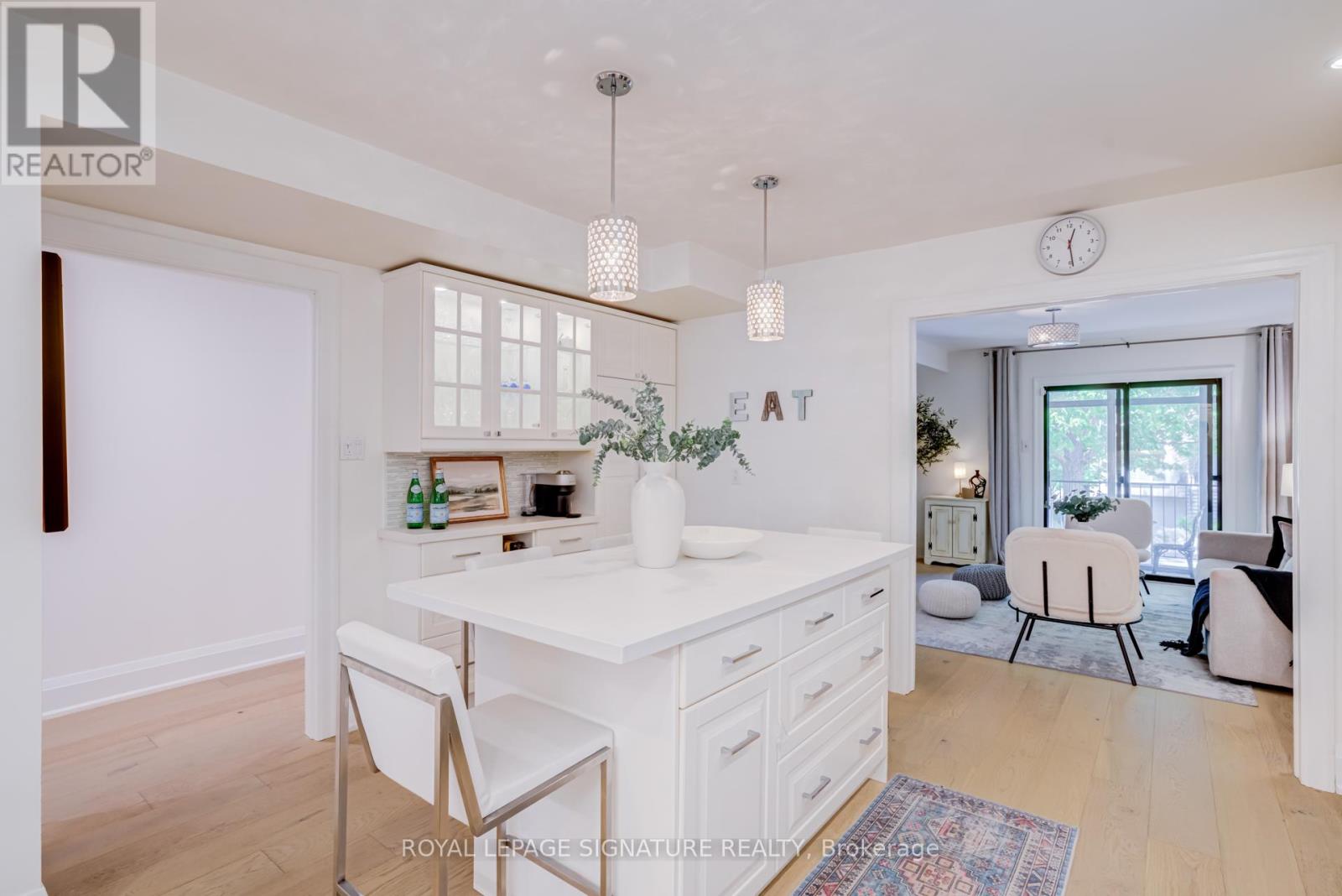 209 Ranleigh Avenue, Toronto, Ontario  M4N 1X3 - Photo 9 - C13221410
