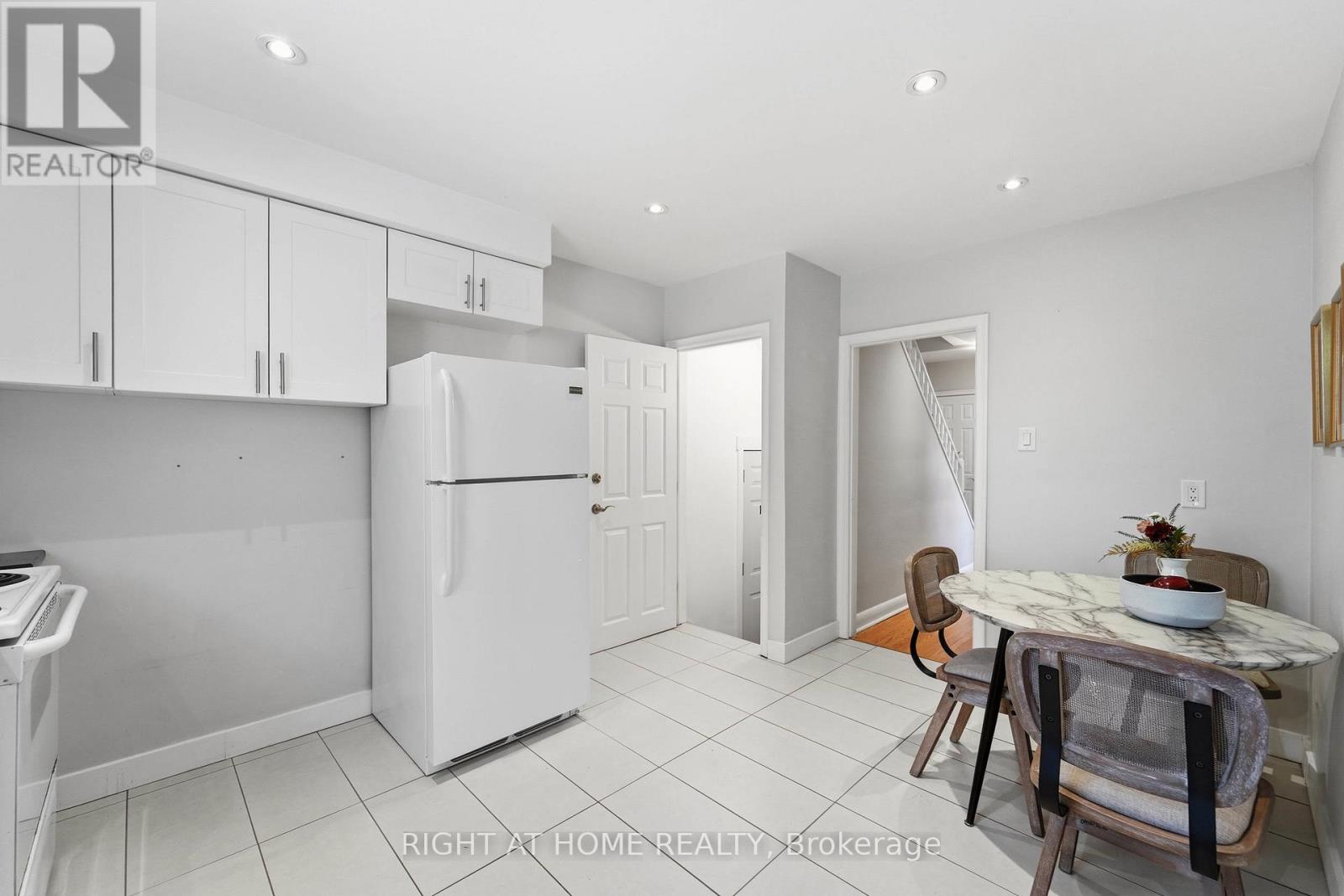 615 Pharmacy Avenue, Toronto, Ontario  M1L 3H1 - Photo 14 - E13221378