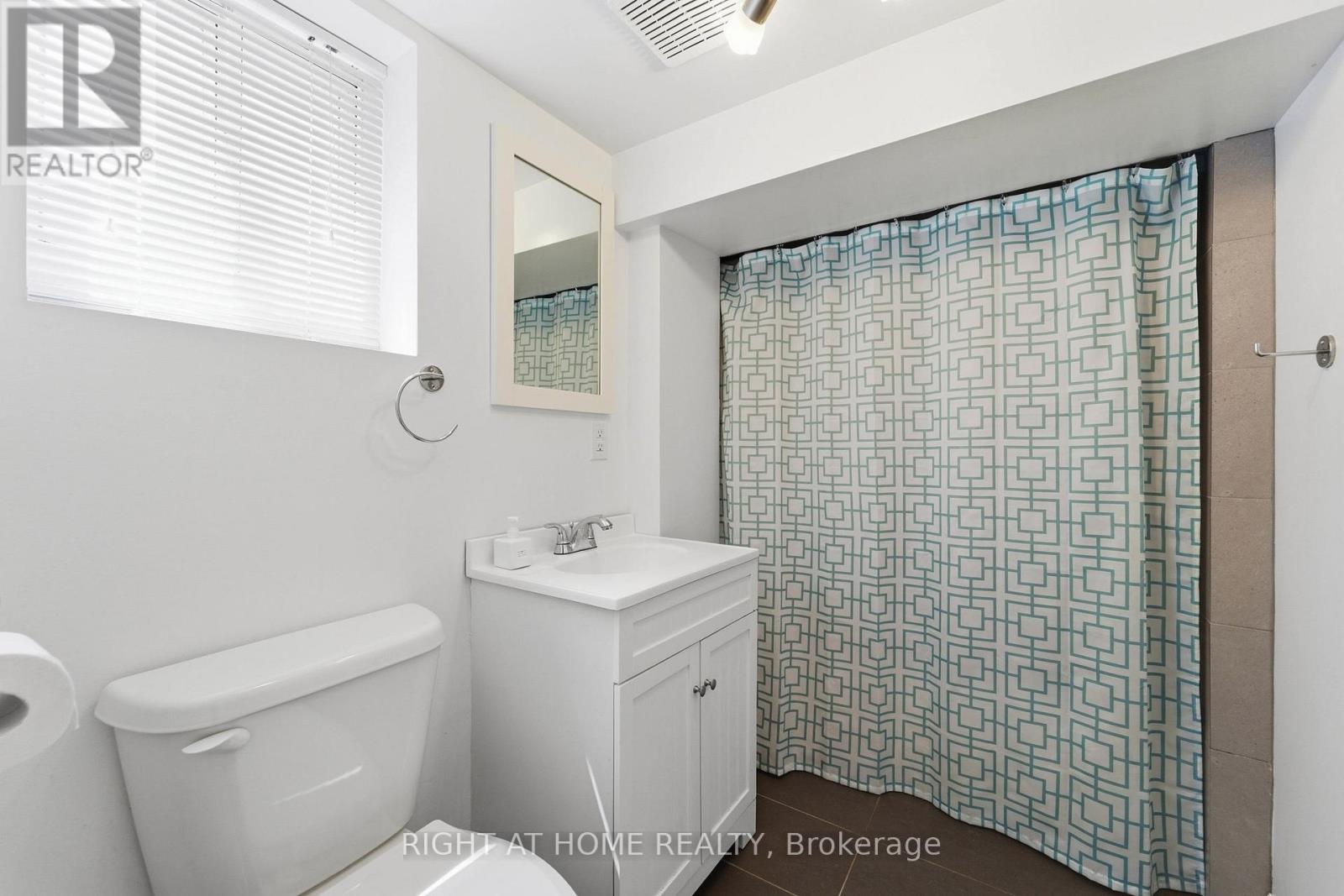 615 Pharmacy Avenue, Toronto, Ontario  M1L 3H1 - Photo 30 - E13221378