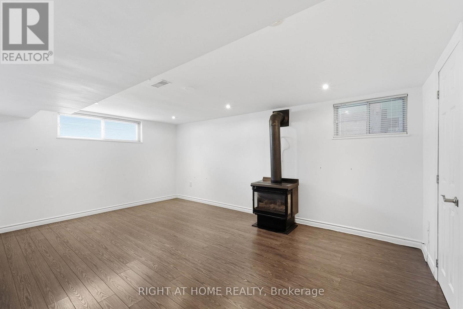 615 Pharmacy Avenue, Toronto, Ontario  M1L 3H1 - Photo 32 - E13221378